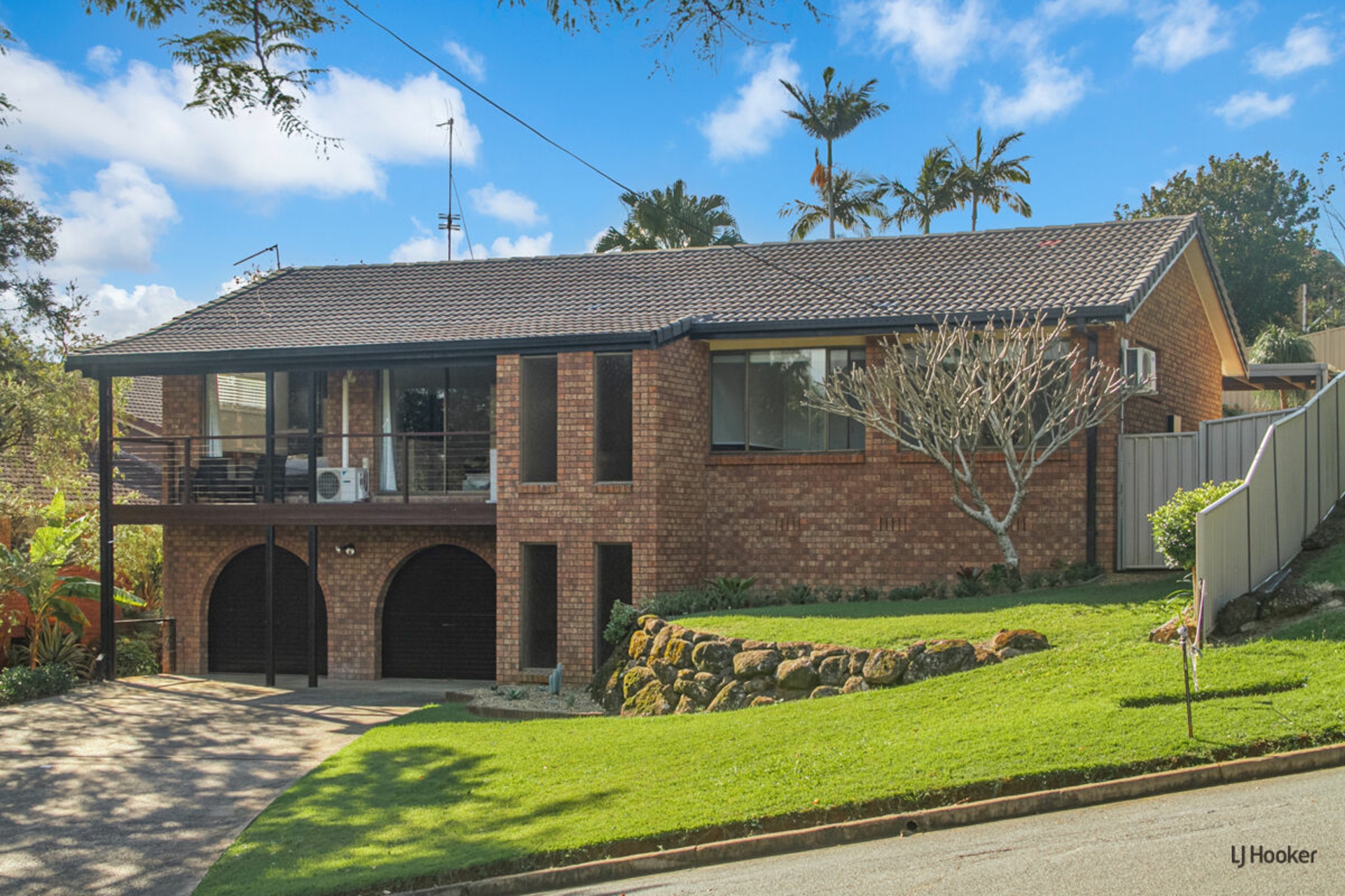 15 Kiora Street, BANORA POINT