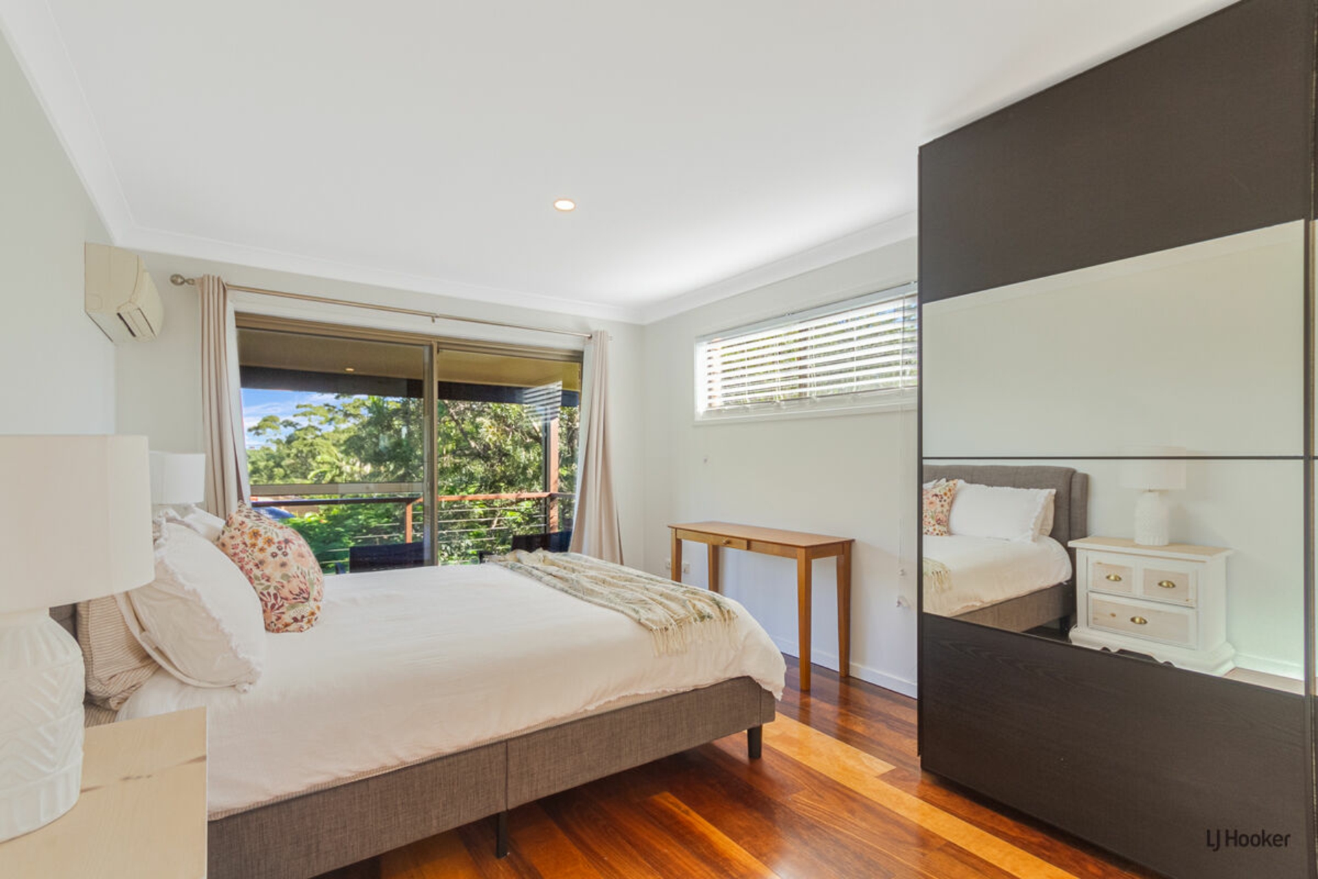 15 Kiora Street, BANORA POINT