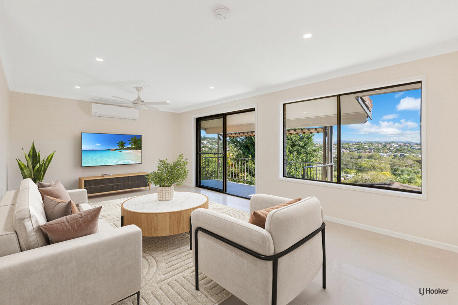 2/28 Cominan Avenue, BANORA POINT