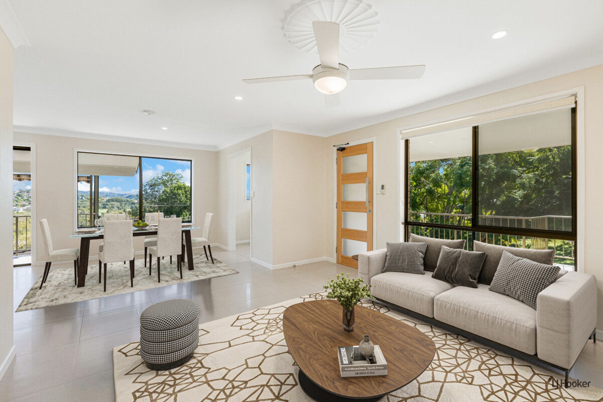 2/28 Cominan Avenue, BANORA POINT