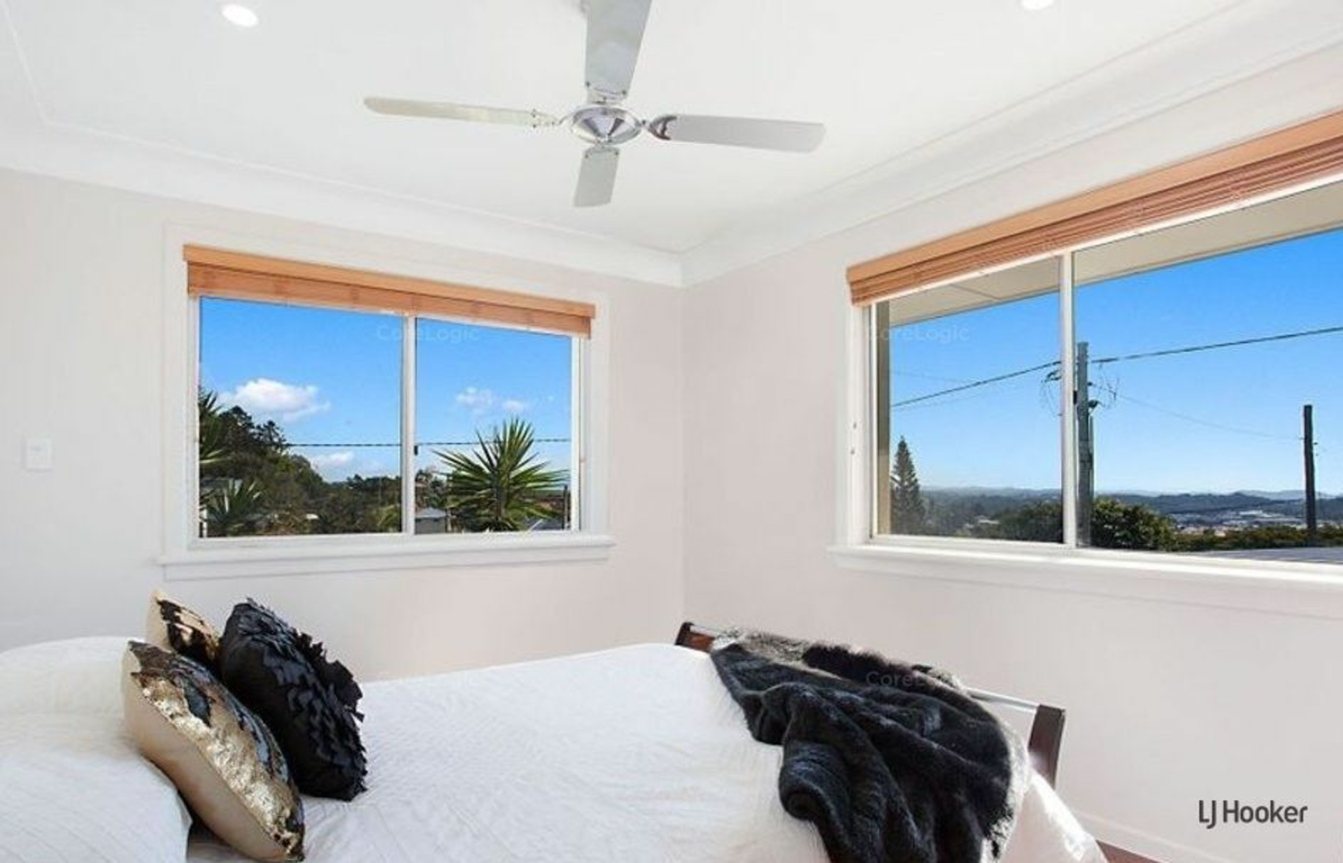 32 Laura Street, BANORA POINT