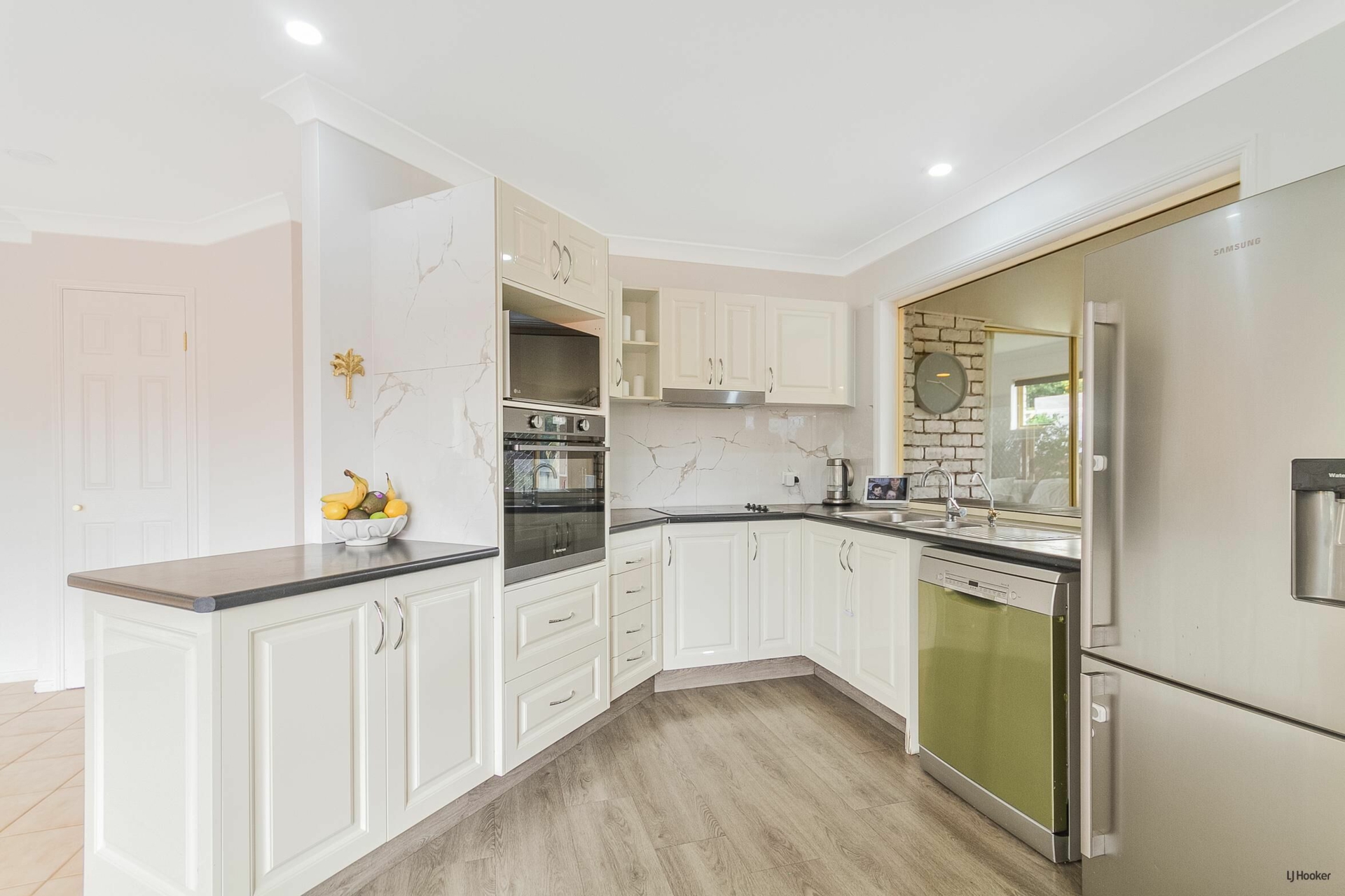 35 Kildare Drive, BANORA POINT
