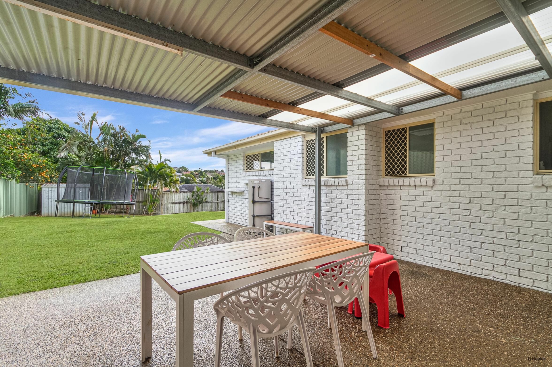 35 Kildare Drive, BANORA POINT