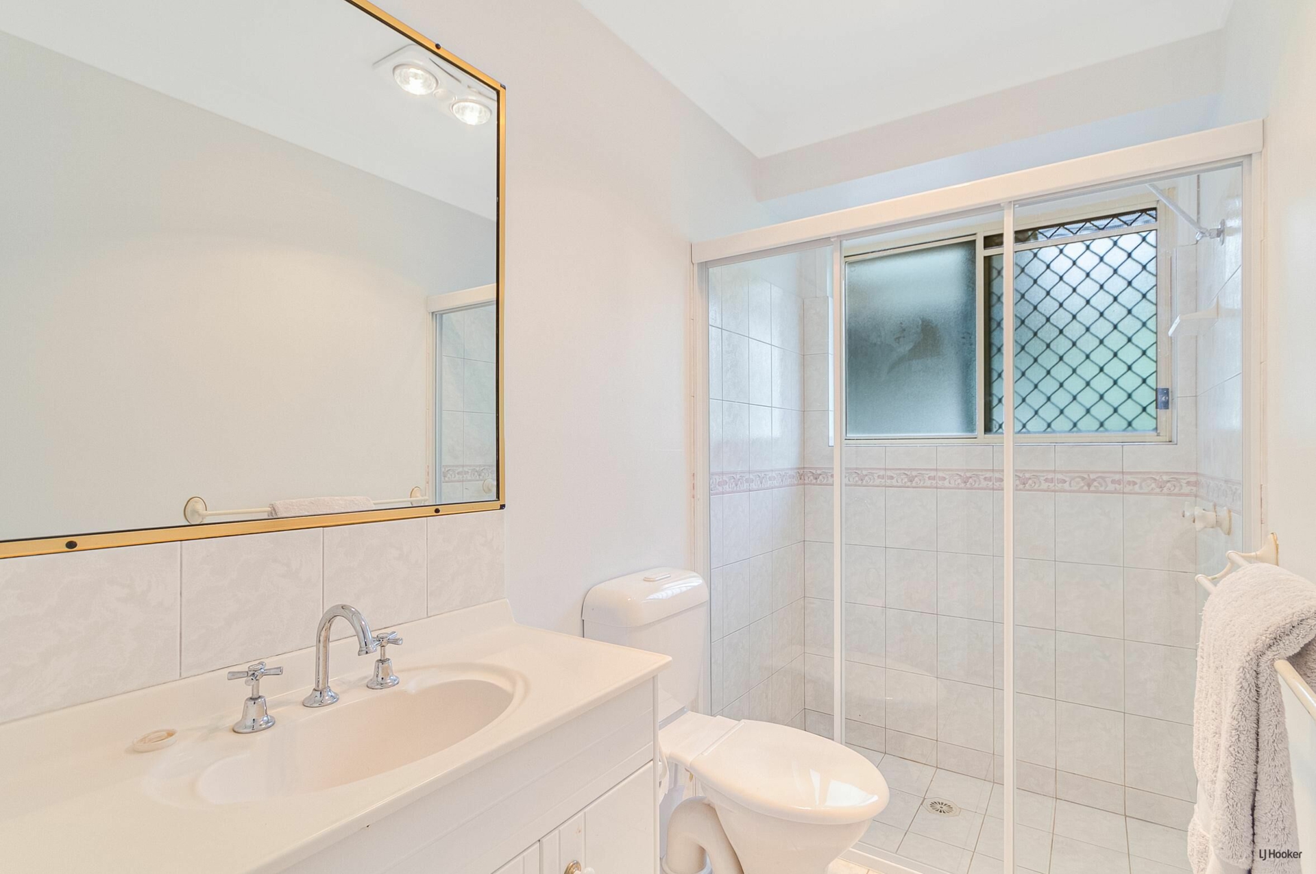 35 Kildare Drive, BANORA POINT
