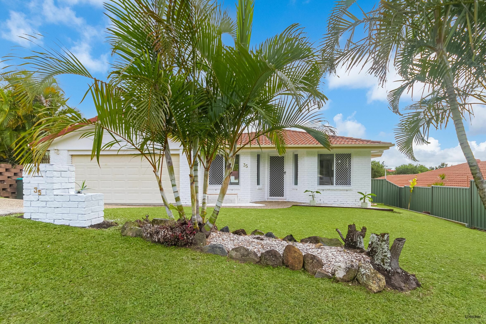 35 Kildare Drive, BANORA POINT