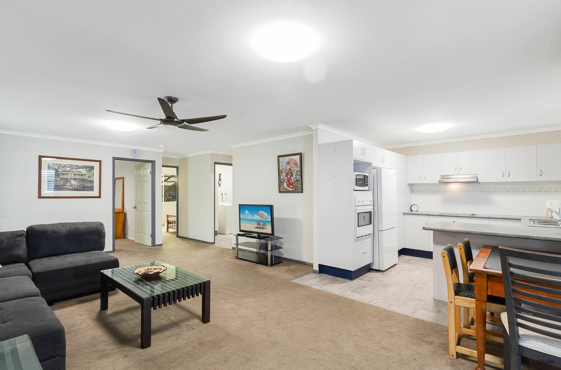 160/67 Winders Place, BANORA POINT