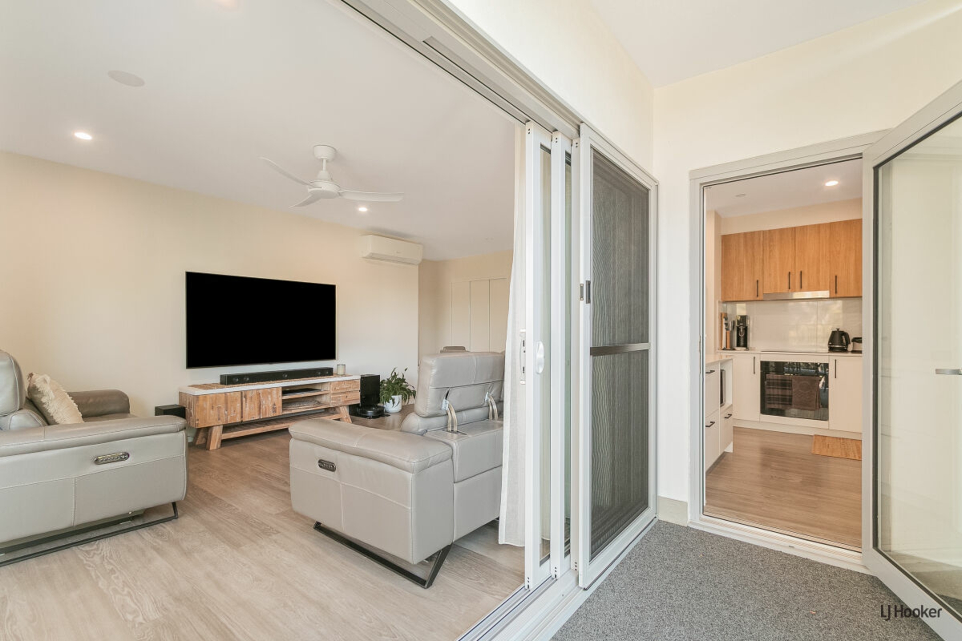 7/36 Dry Dock Road — photo 3 of 15