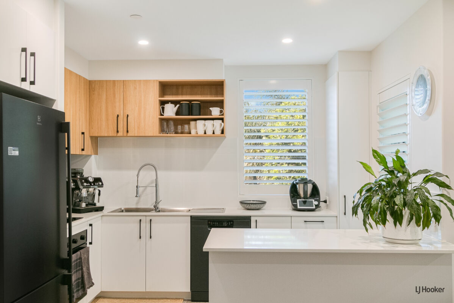7/36 Dry Dock Road — photo 5 of 15