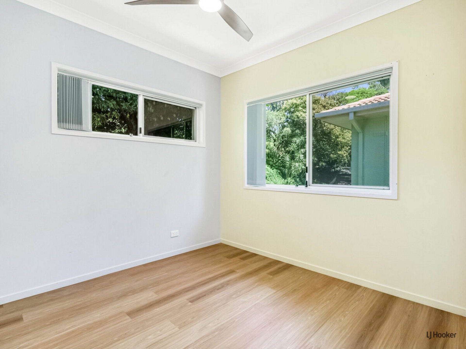 5/4-12 Simpson Drive — photo 11 of 17