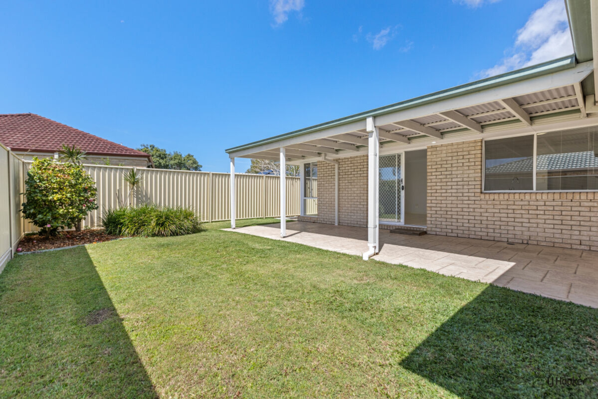 18 Foxhill Place — photo 3 of 11