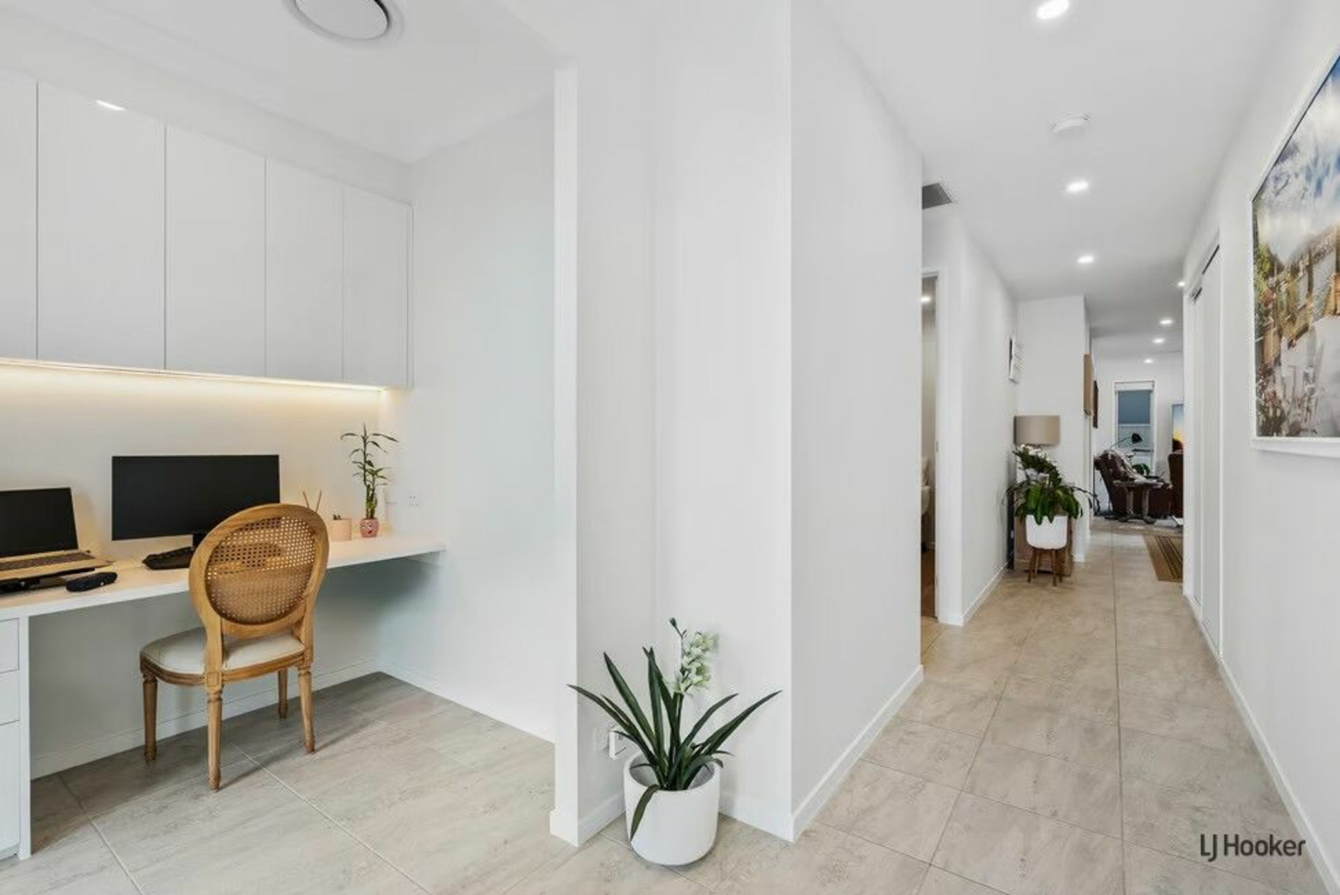 16/32 Fraser Drive — photo 8 of 27