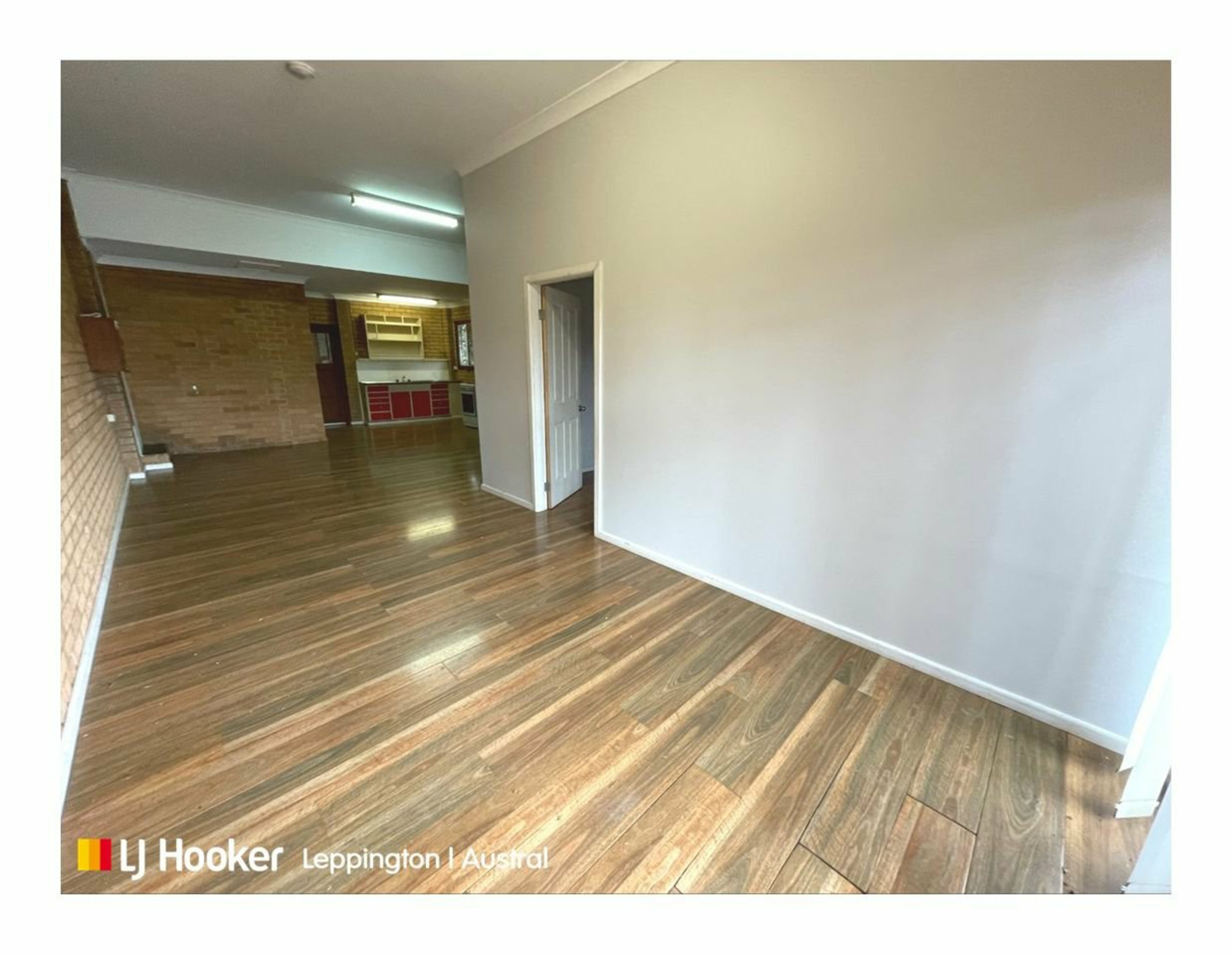 113C Ridge Square, LEPPINGTON