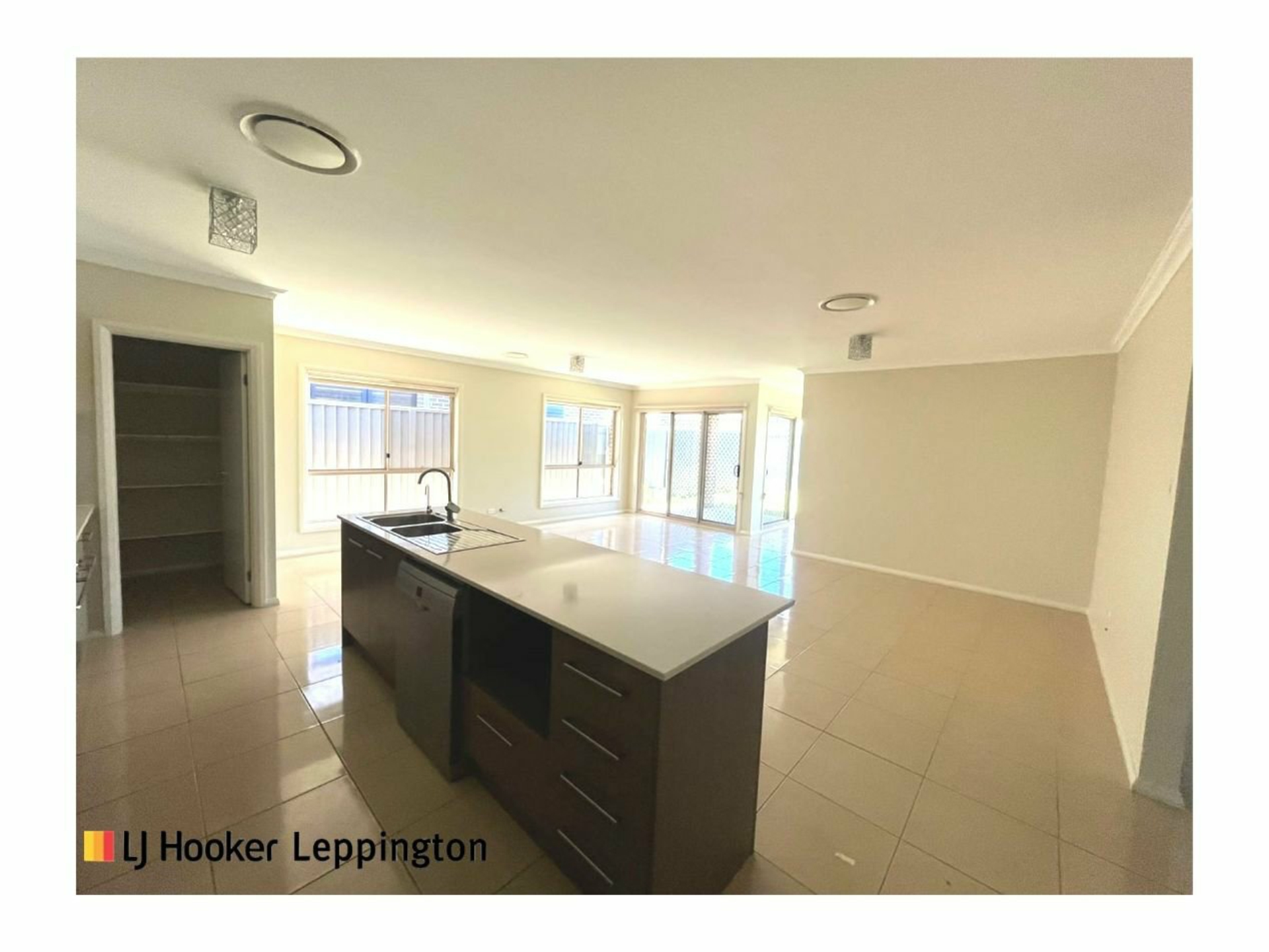21 Bushpea Avenue, DENHAM COURT