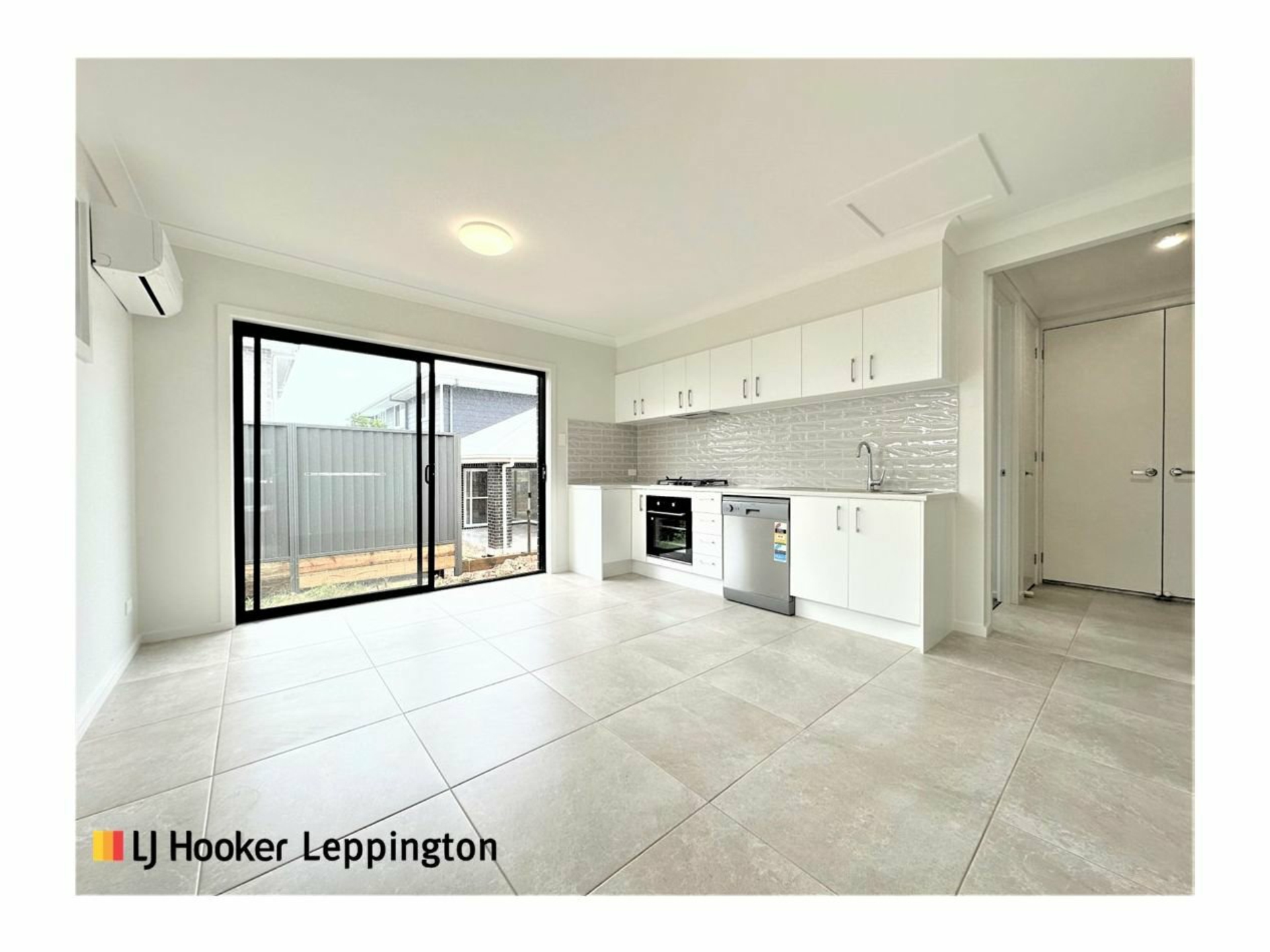 165a Emerald Hills Boulevard, LEPPINGTON