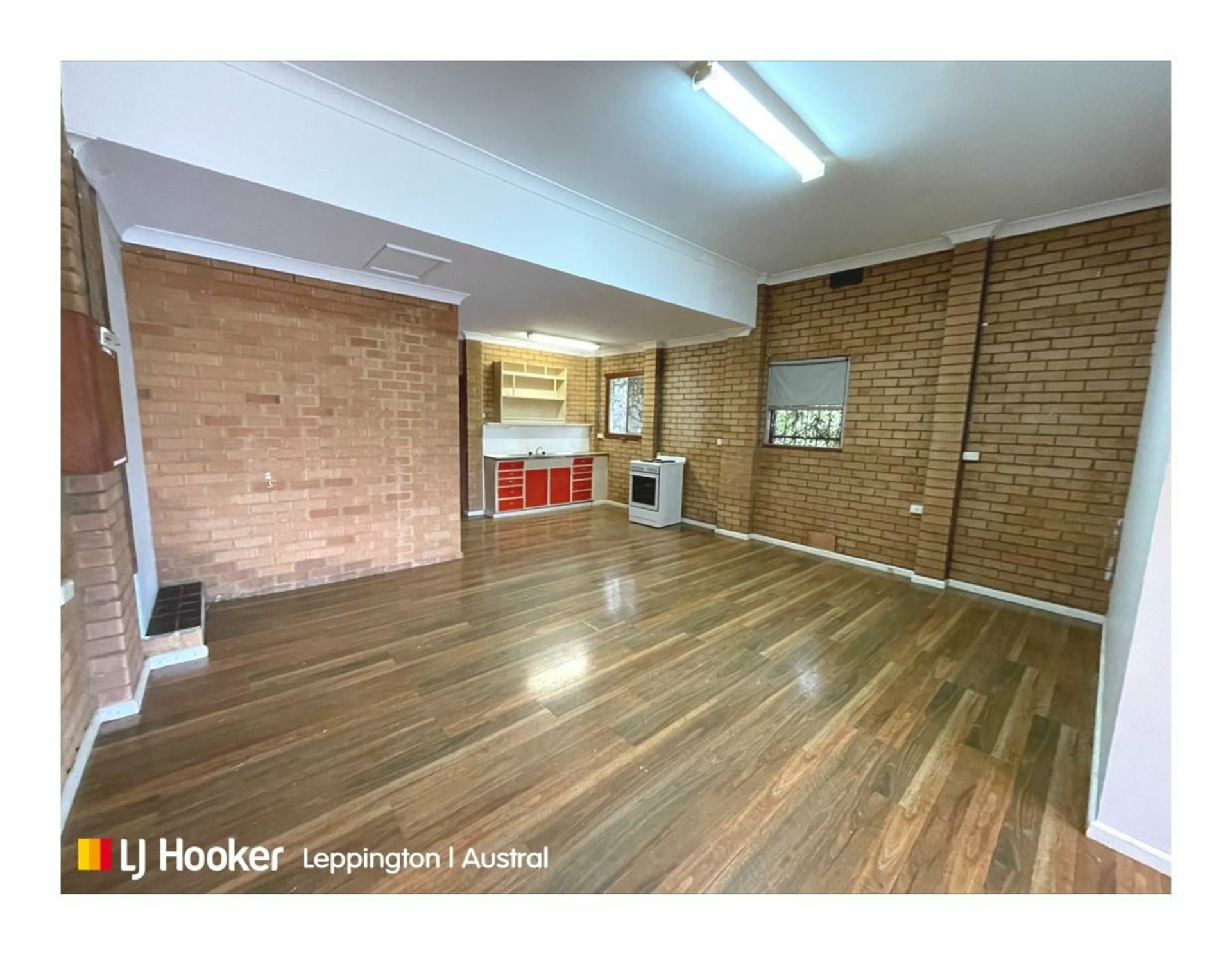 113C Ridge Square, LEPPINGTON