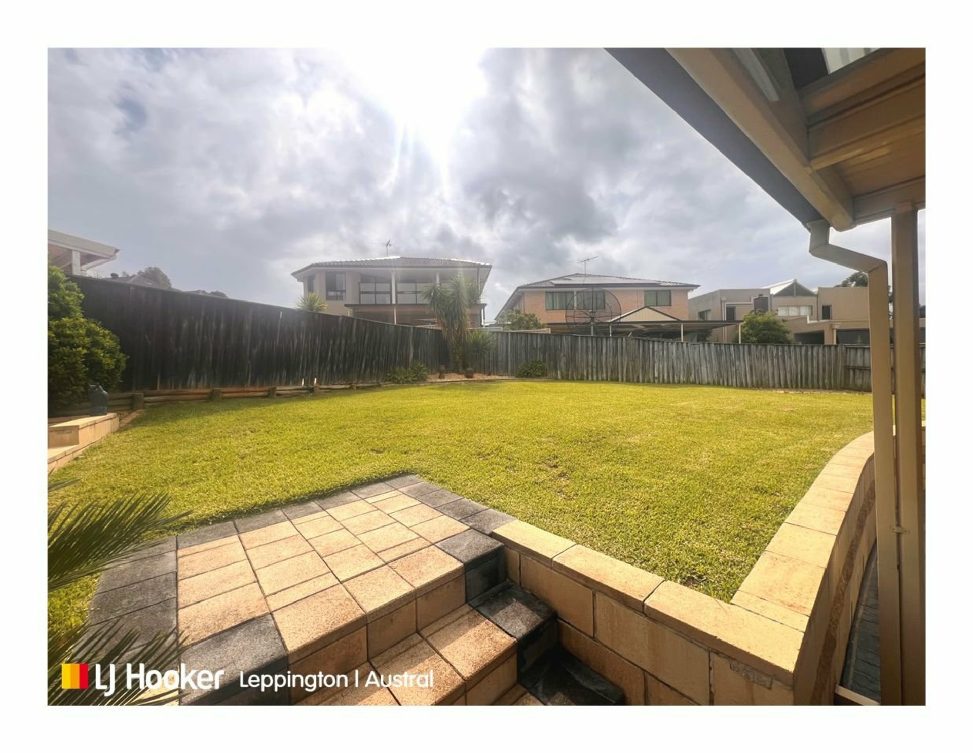 16 Gatto Place, WEST HOXTON