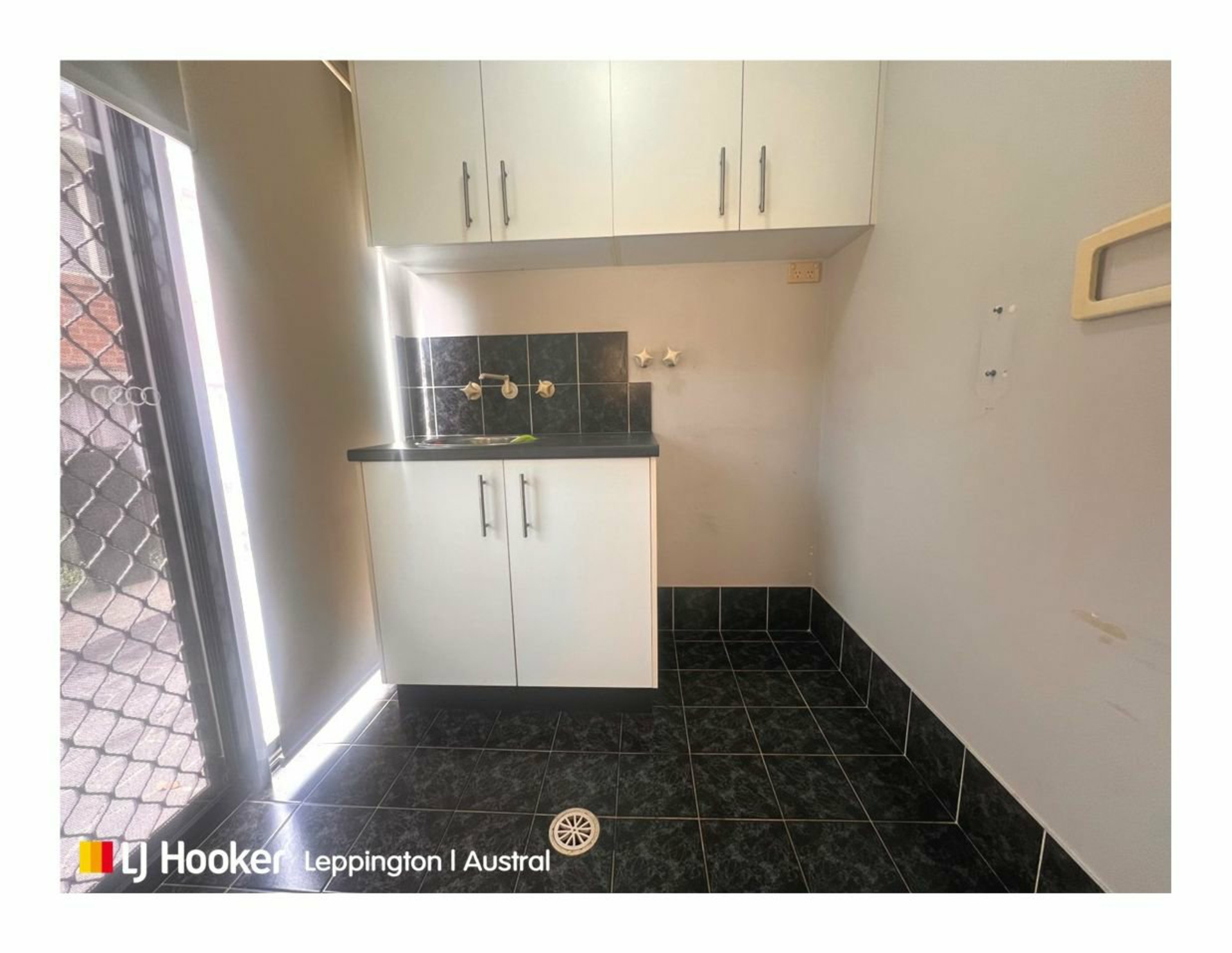 16 Gatto Place, WEST HOXTON