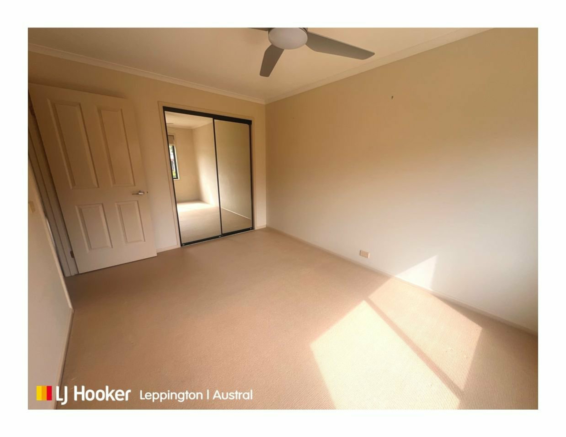 16 Gatto Place, WEST HOXTON