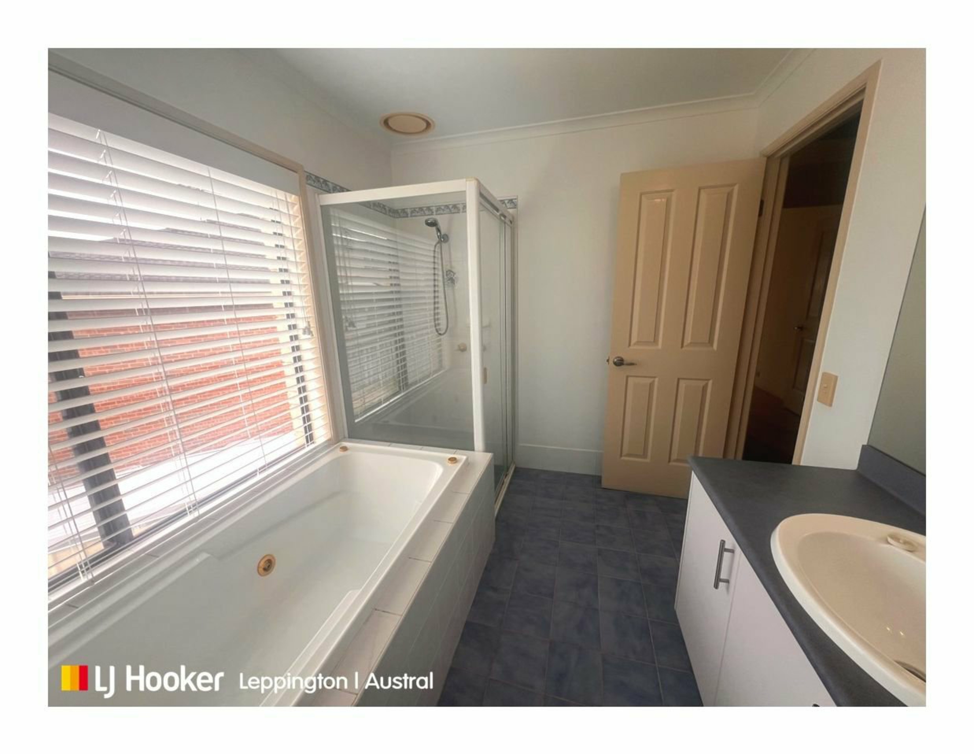 16 Gatto Place, WEST HOXTON