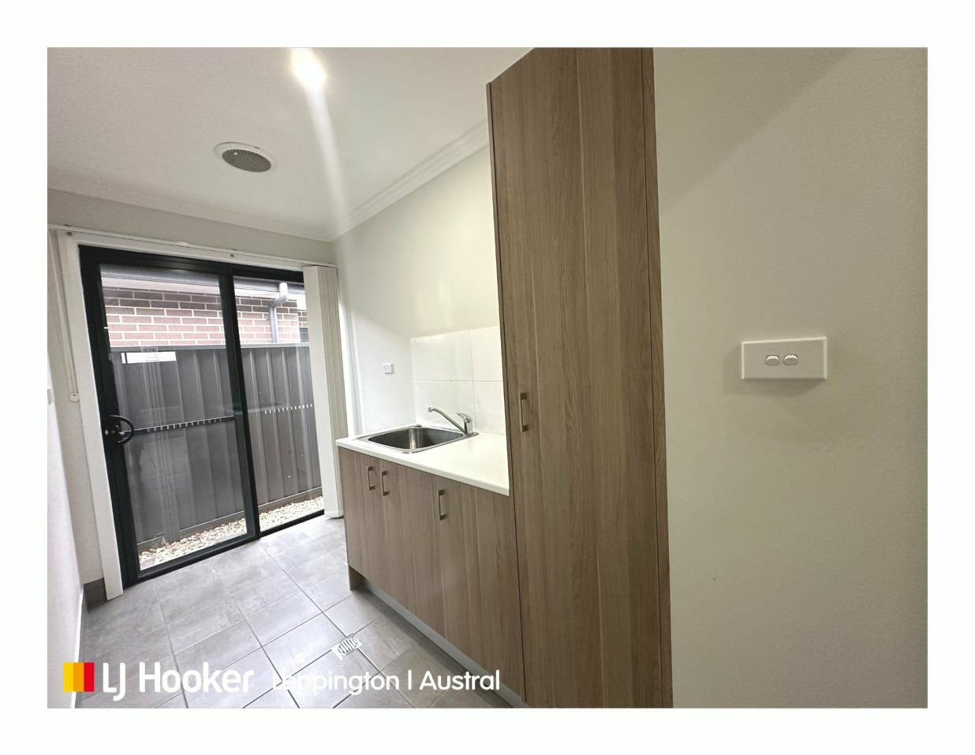 126 Emerald Hills Blvd, LEPPINGTON