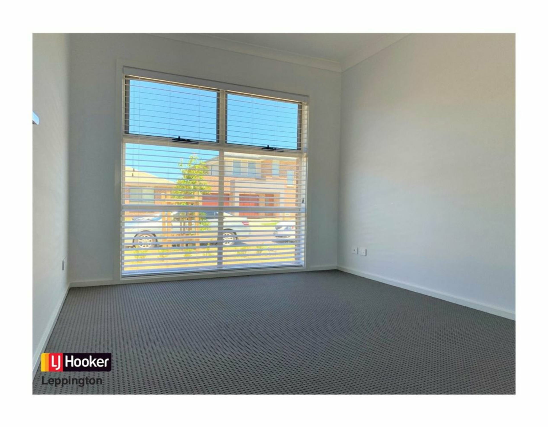 48 Air League Avenue, LEPPINGTON