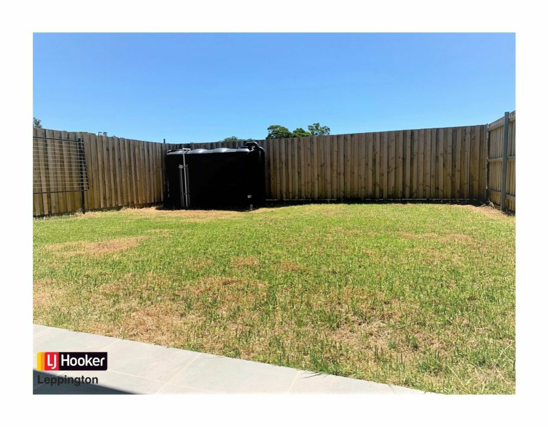 48 Air League Avenue, LEPPINGTON