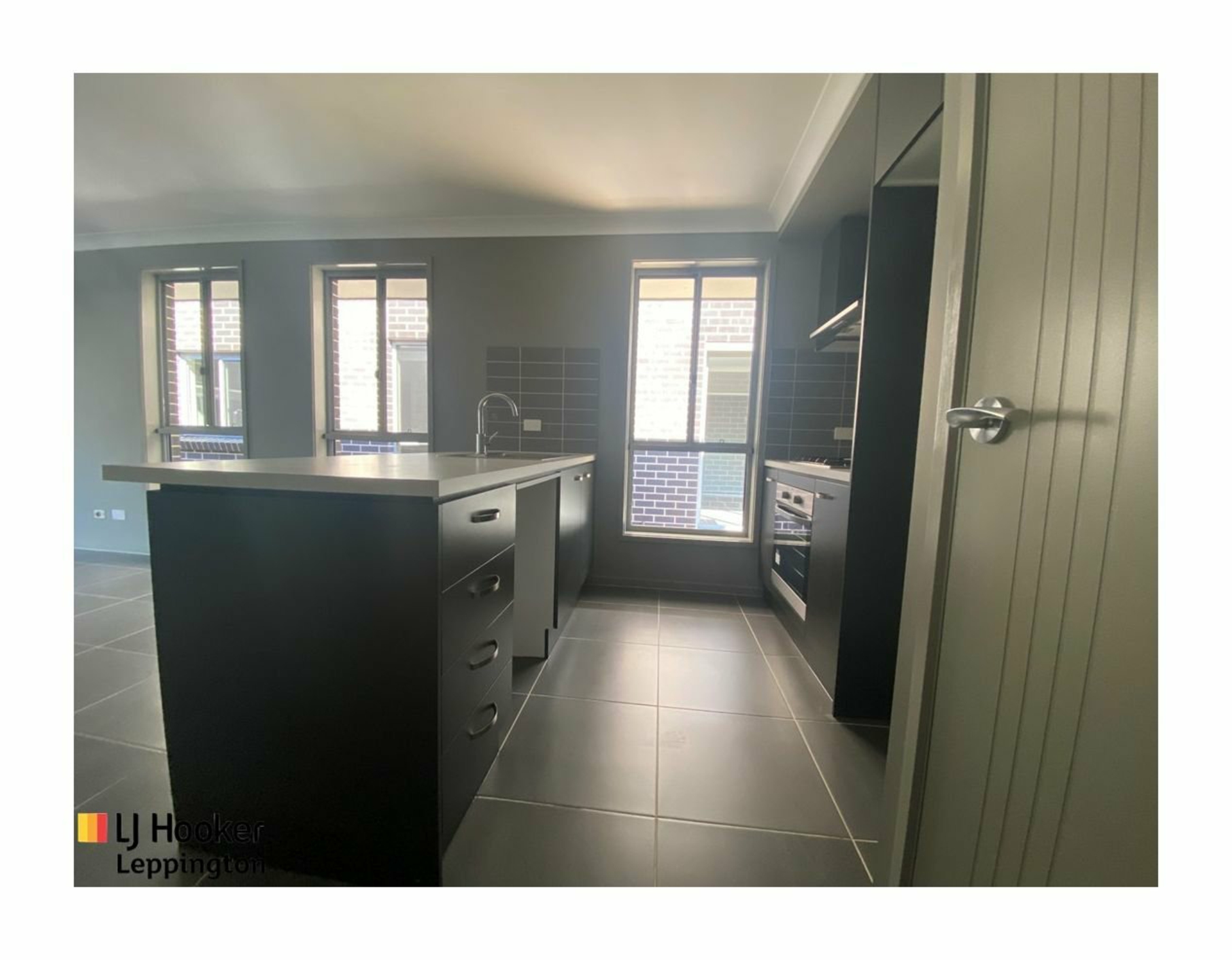 7A Leary Close — photo 7 of 8