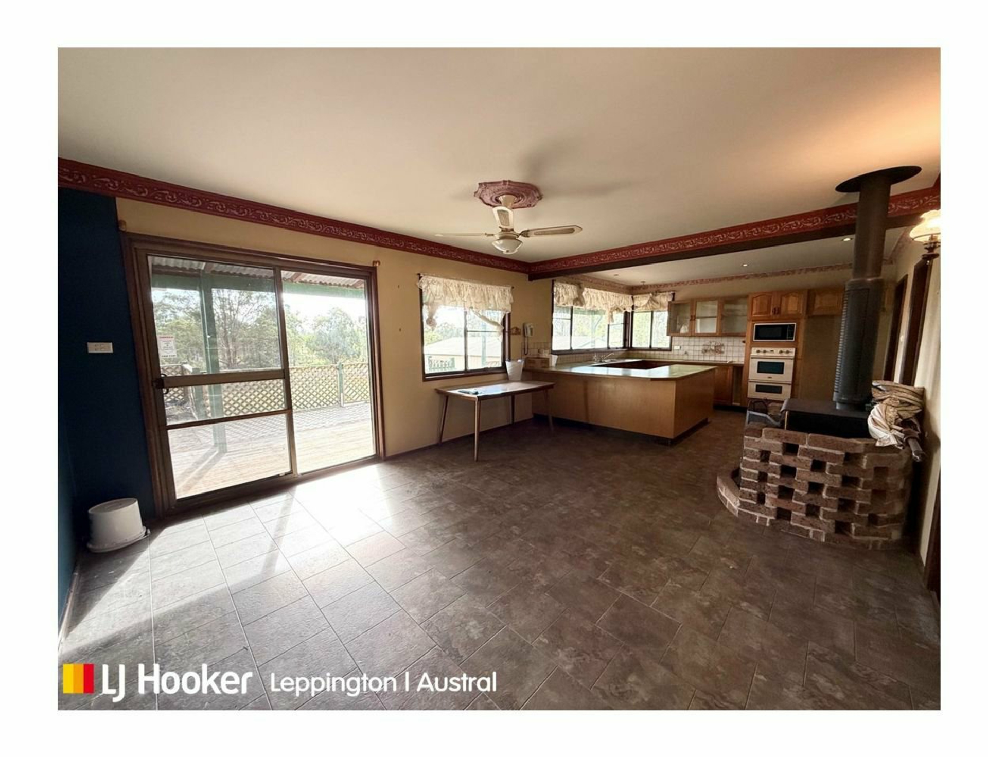 365 Greendale Road — photo 4 of 23