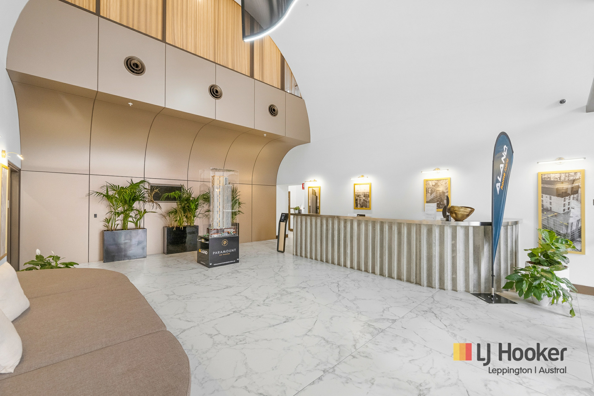 2806/20 Parkes Street — photo 10 of 15