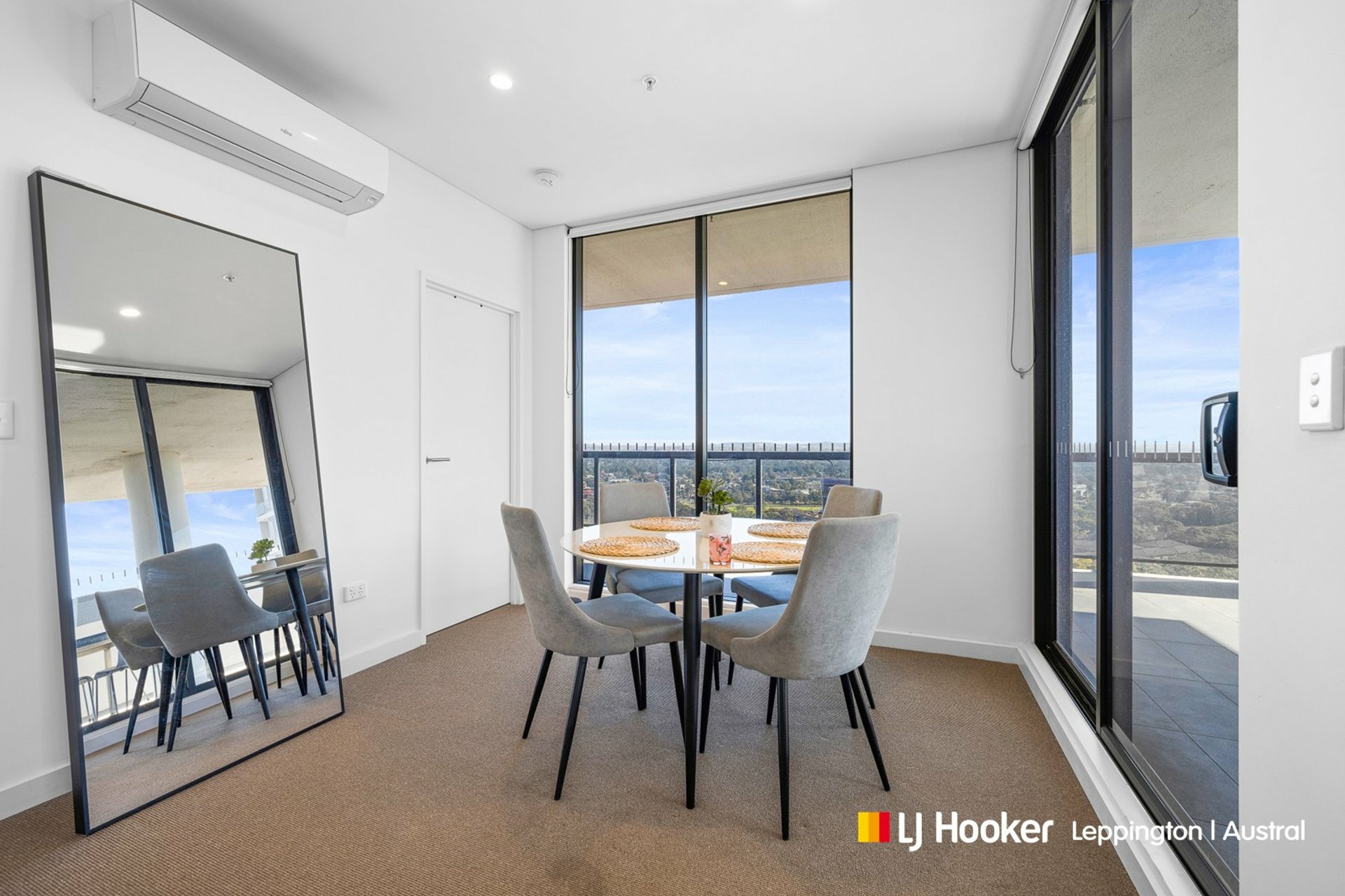154/387 Macquarie Street — photo 4 of 16
