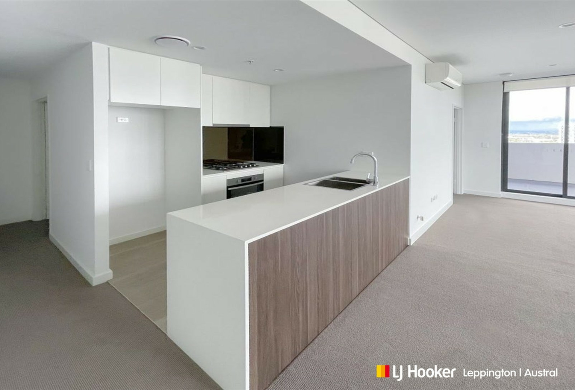 147/387 Macquarie Street — photo 2 of 8
