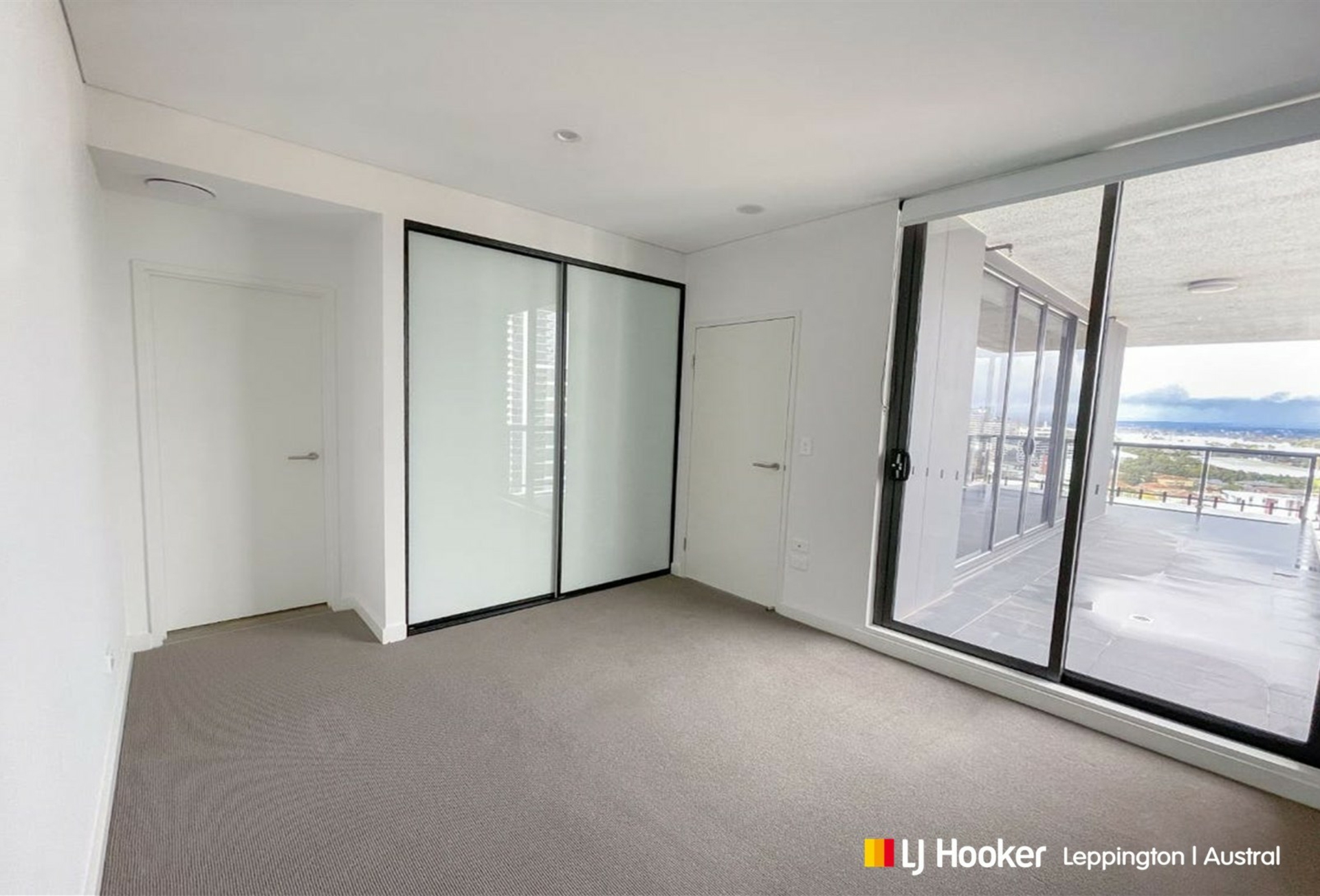 147/387 Macquarie Street — photo 3 of 8