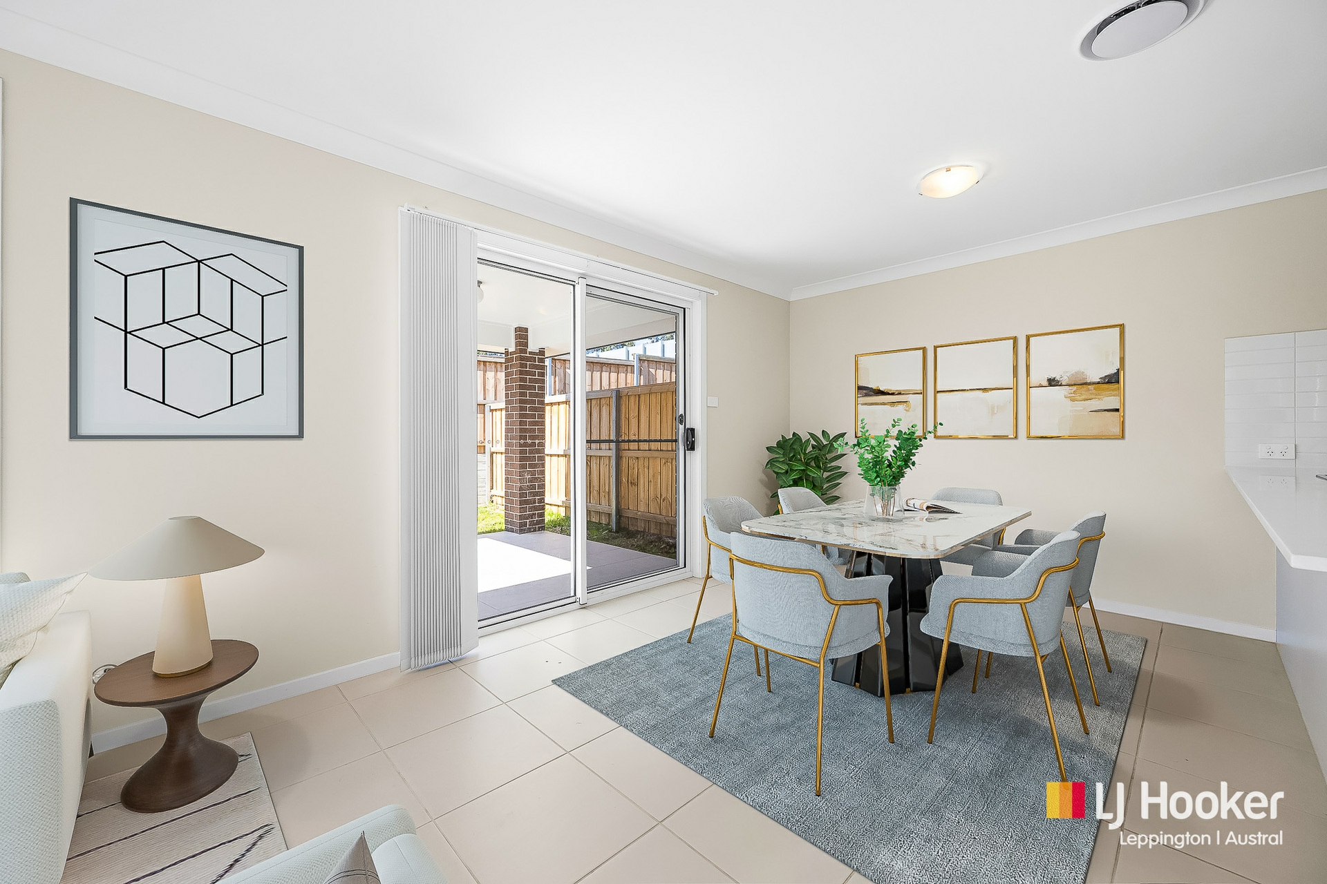 83 Ingleburn Gardens Drive — photo 3 of 13
