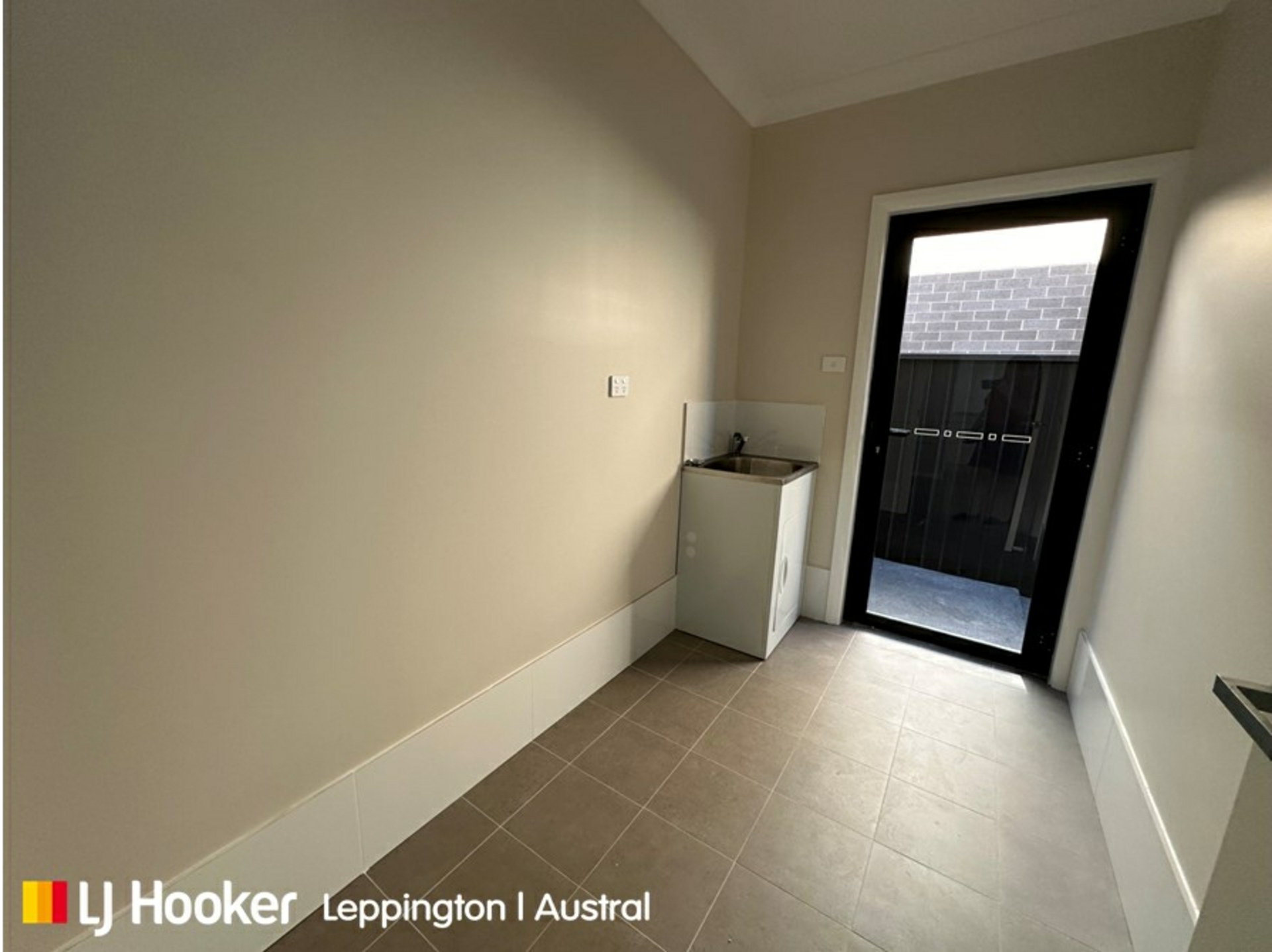 9 White Aspen Street — photo 3 of 10
