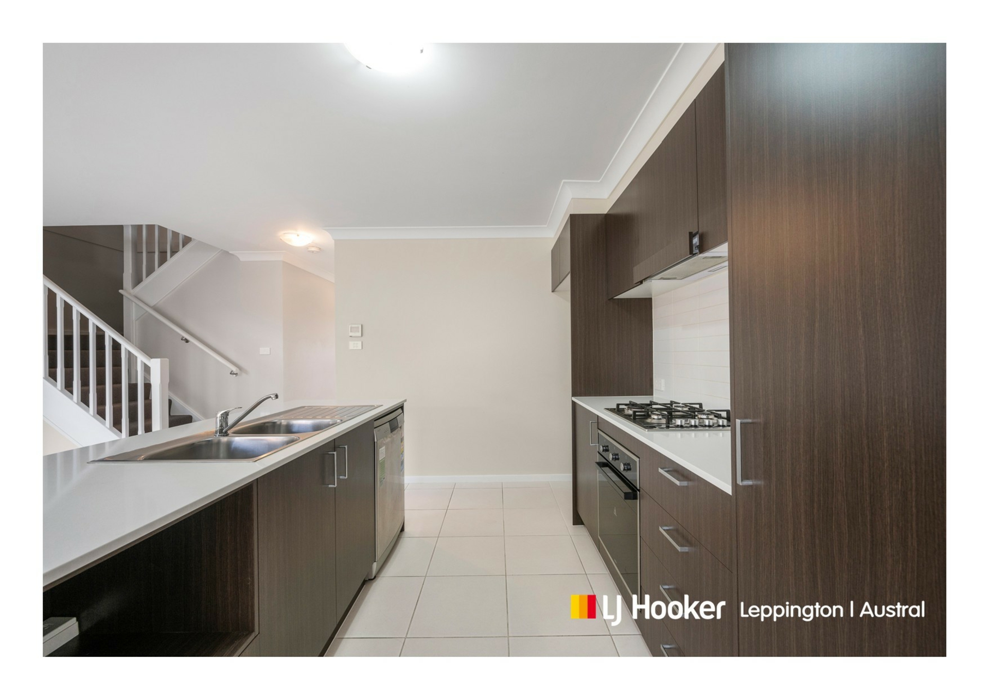 67 Ingleburn Gardens Drive — photo 3 of 10