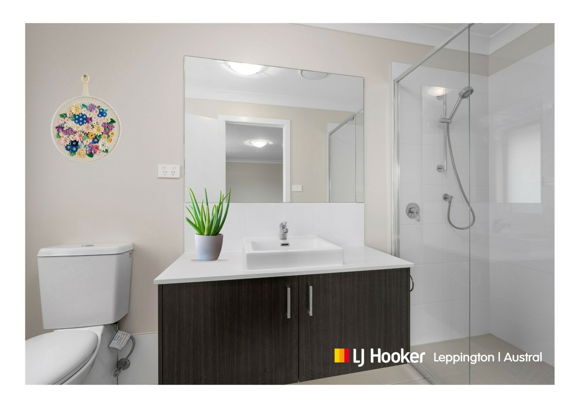 67 Ingleburn Gardens Drive — photo 7 of 10
