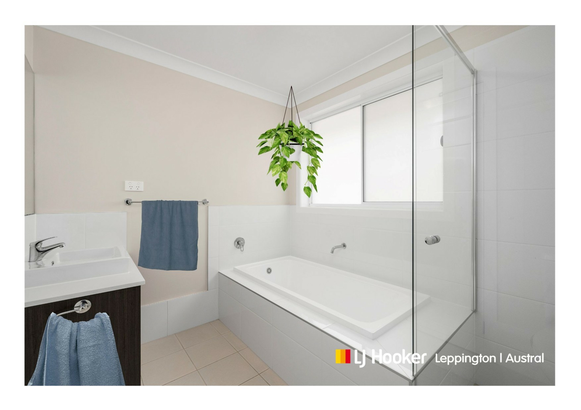 67 Ingleburn Gardens Drive — photo 8 of 10