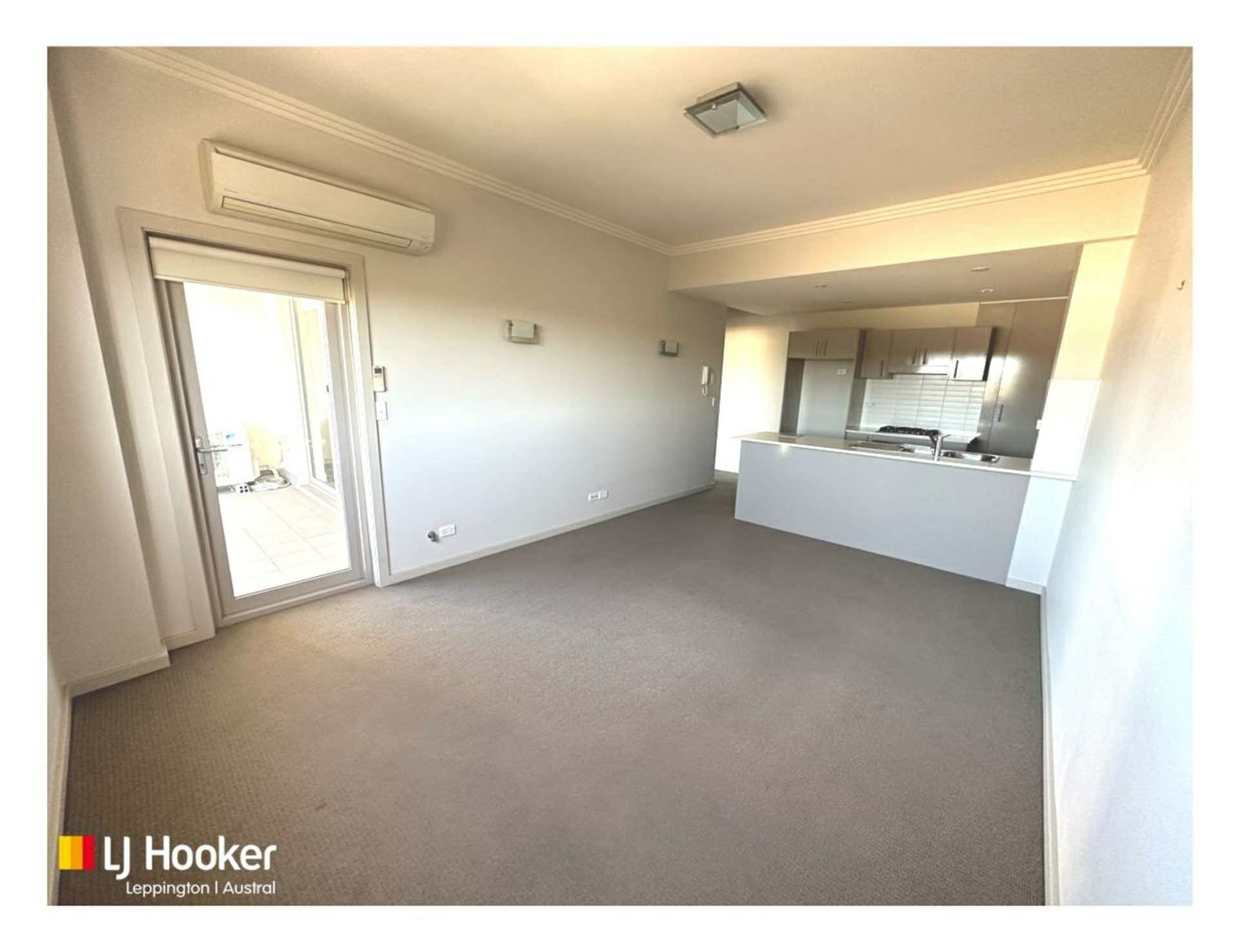 42/3-9 Warby Street — photo 5 of 5