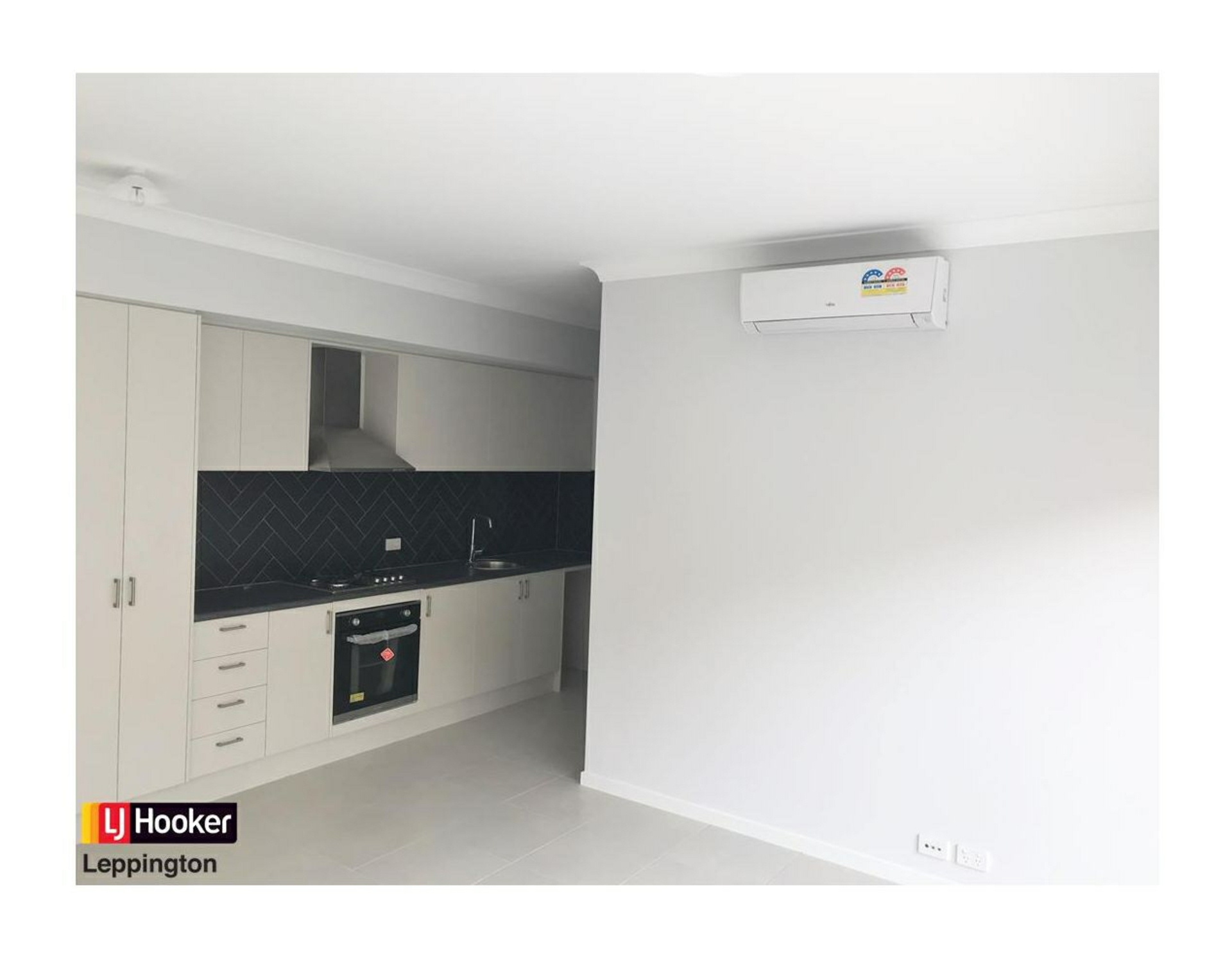1 Hennings Way — photo 2 of 5