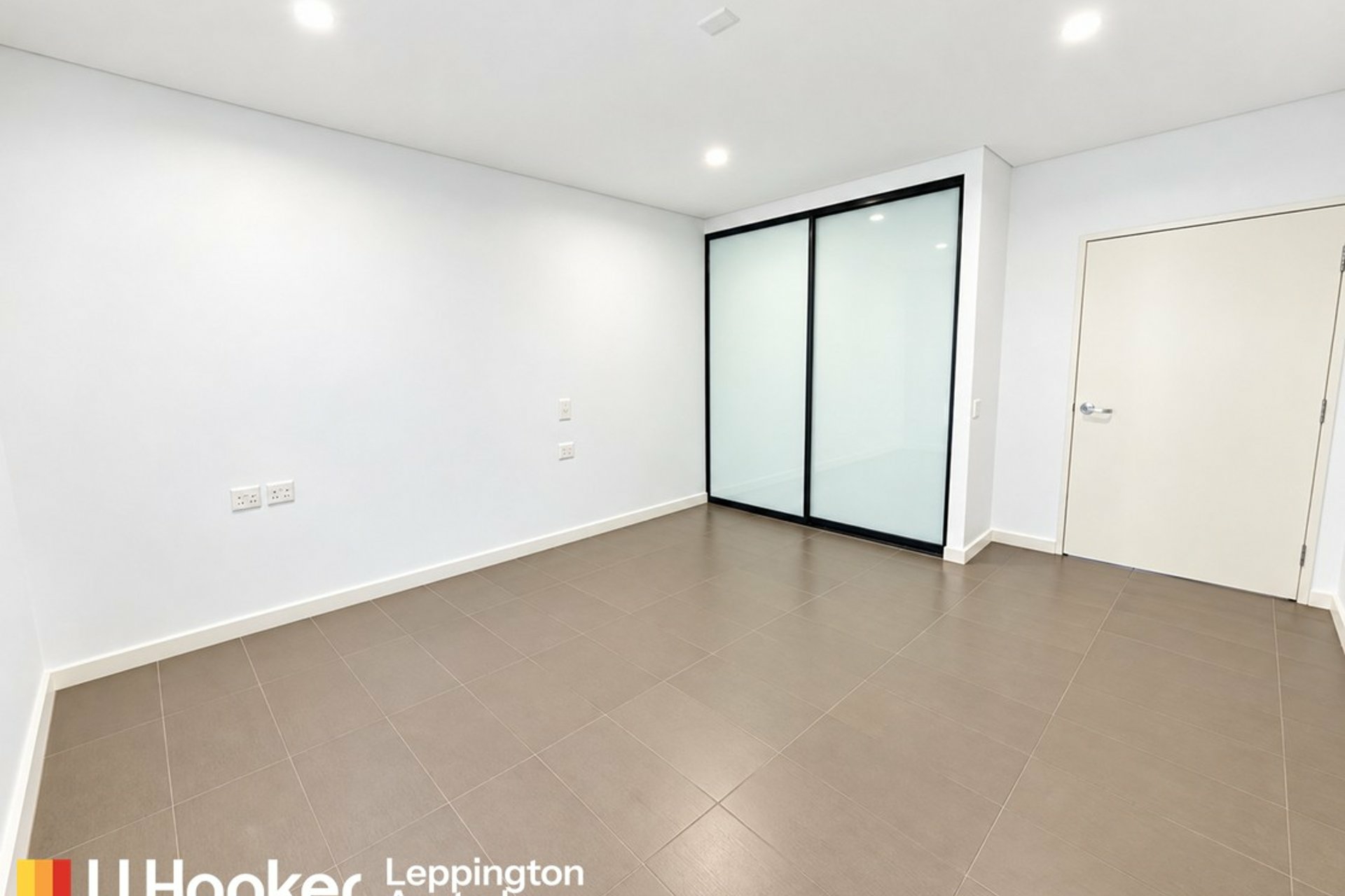 311/30-36 Warby Street — photo 2 of 8