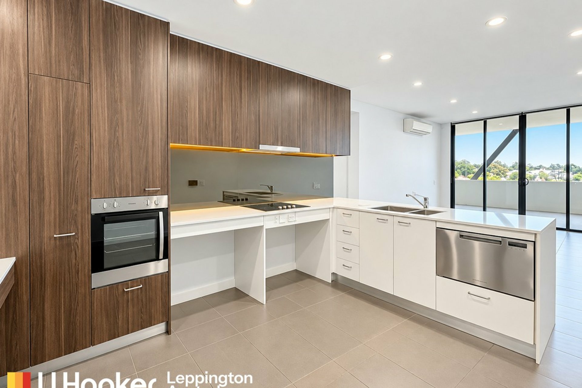 311/30-36 Warby Street — photo 5 of 8