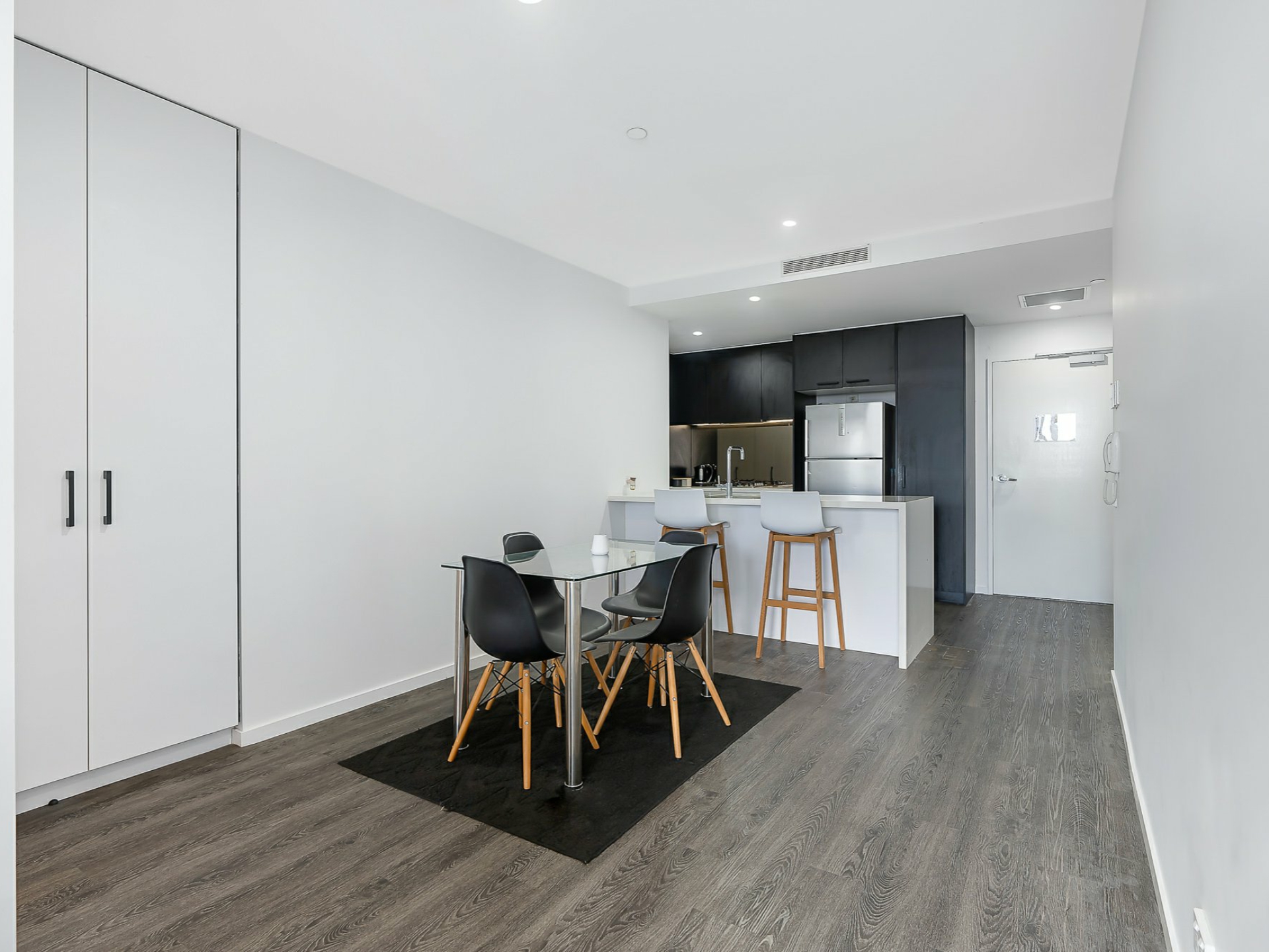 506/28 Wolseley Street, WOOLLOONGABBA