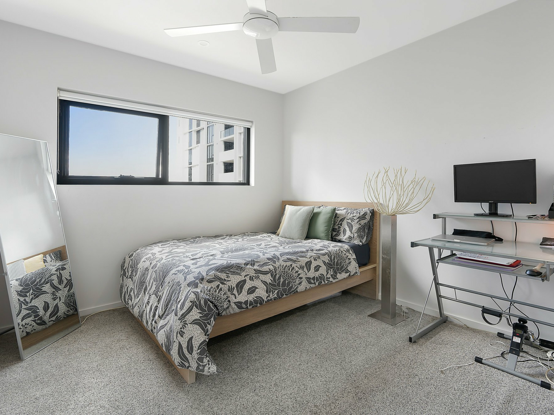 506/28 Wolseley Street, WOOLLOONGABBA