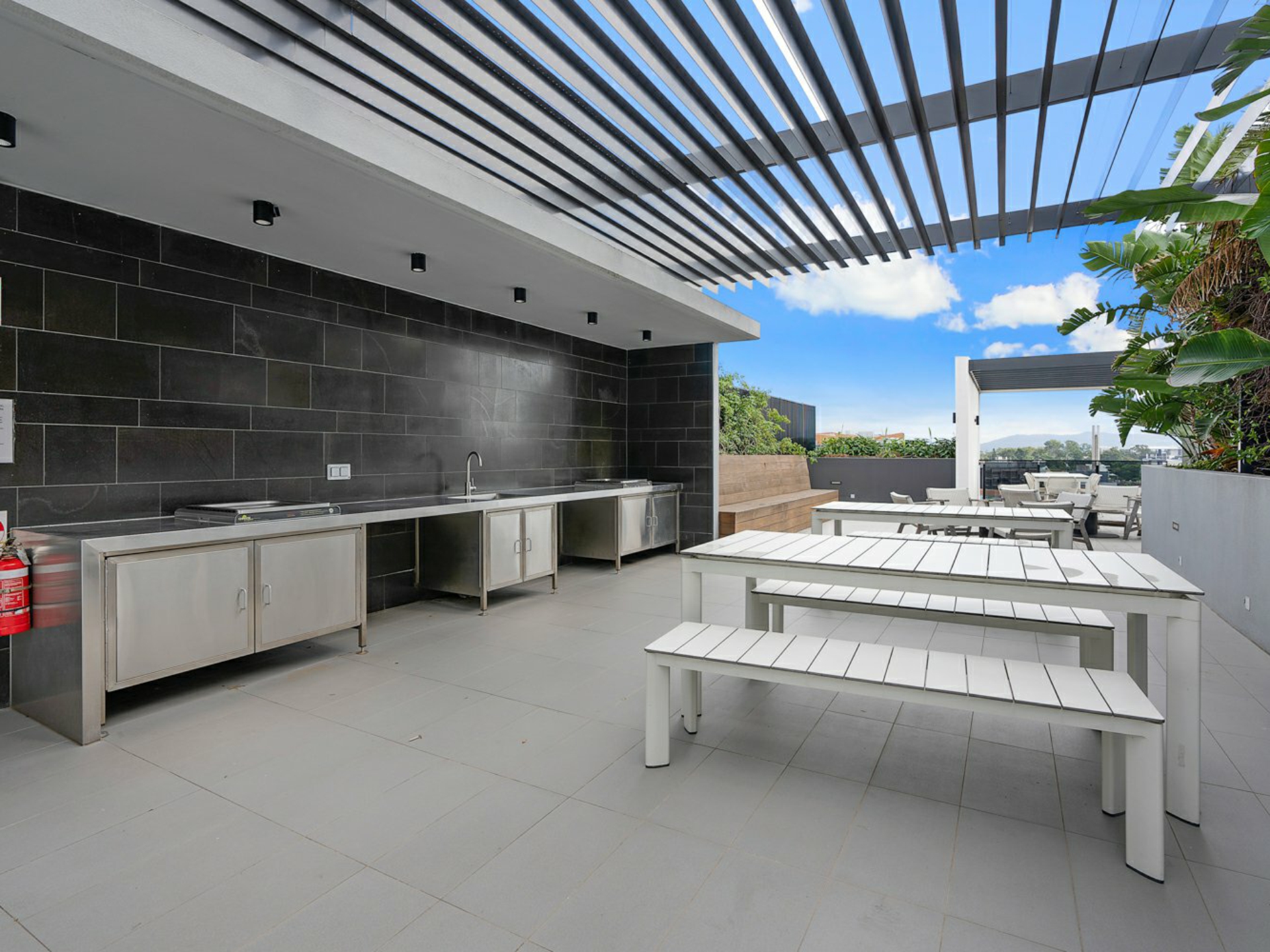 506/28 Wolseley Street, WOOLLOONGABBA