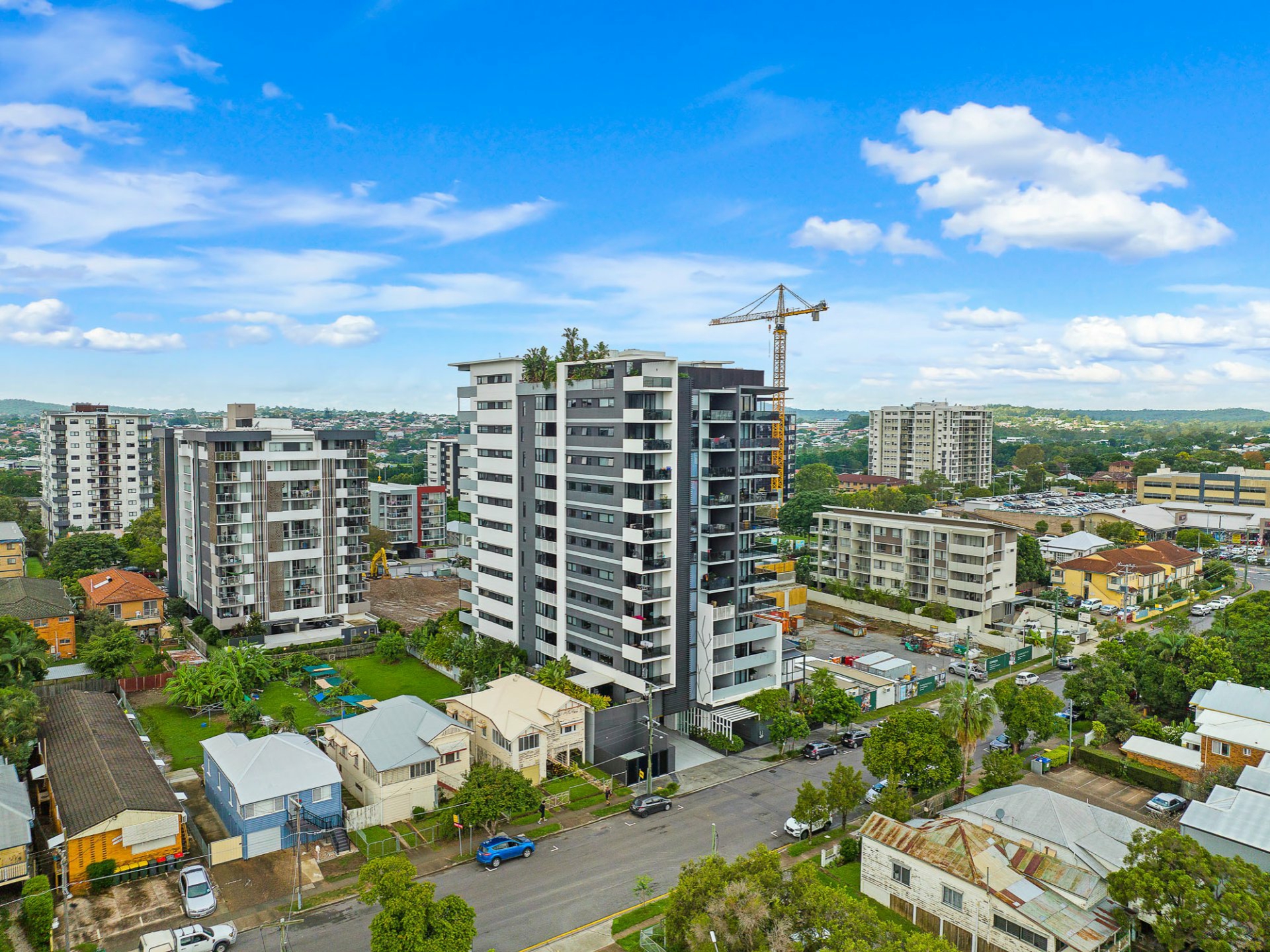 506/28 Wolseley Street, WOOLLOONGABBA