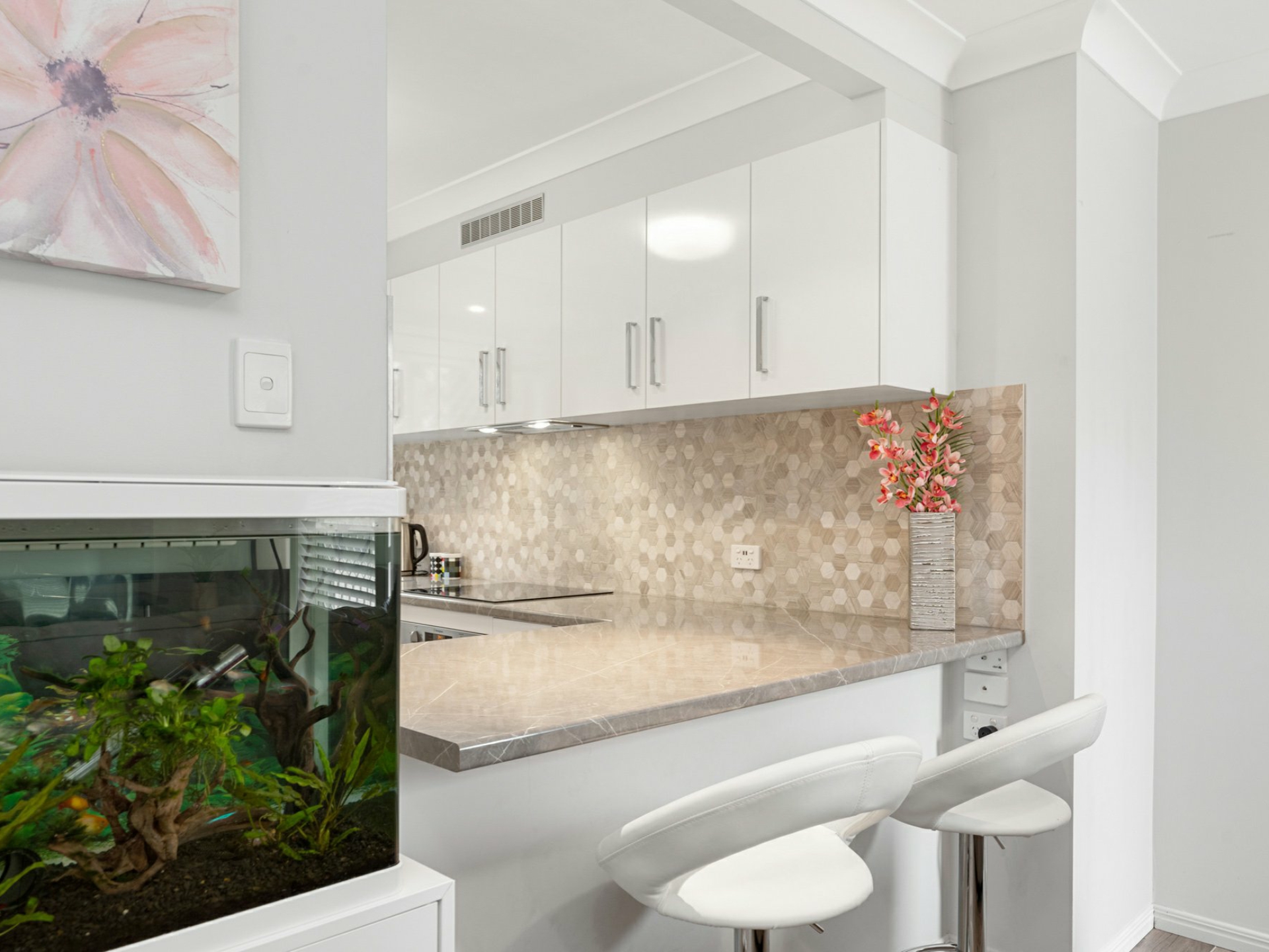 2/16 Cardross Street, YEERONGPILLY