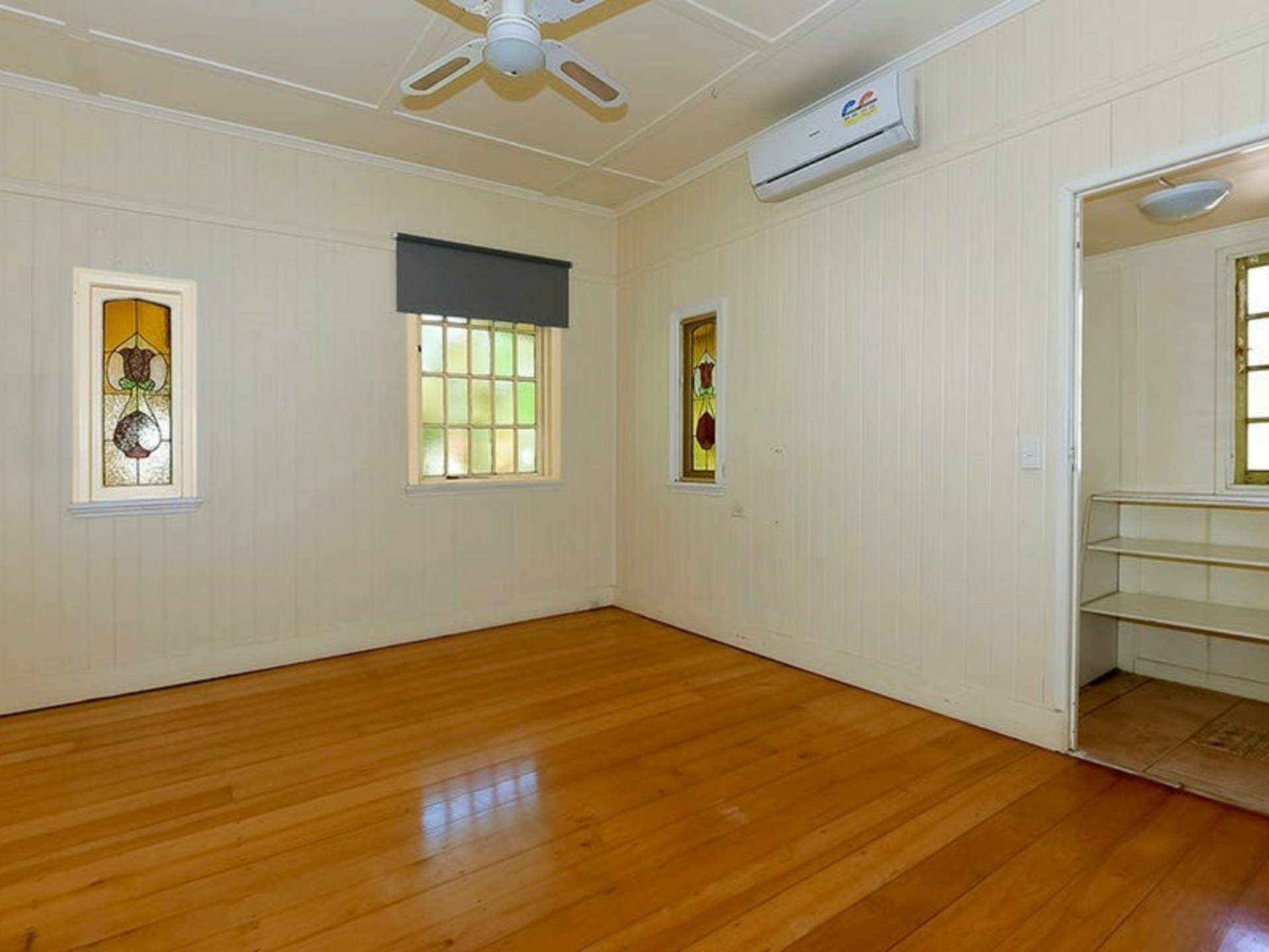 25 Faversham Street, WOOLLOONGABBA