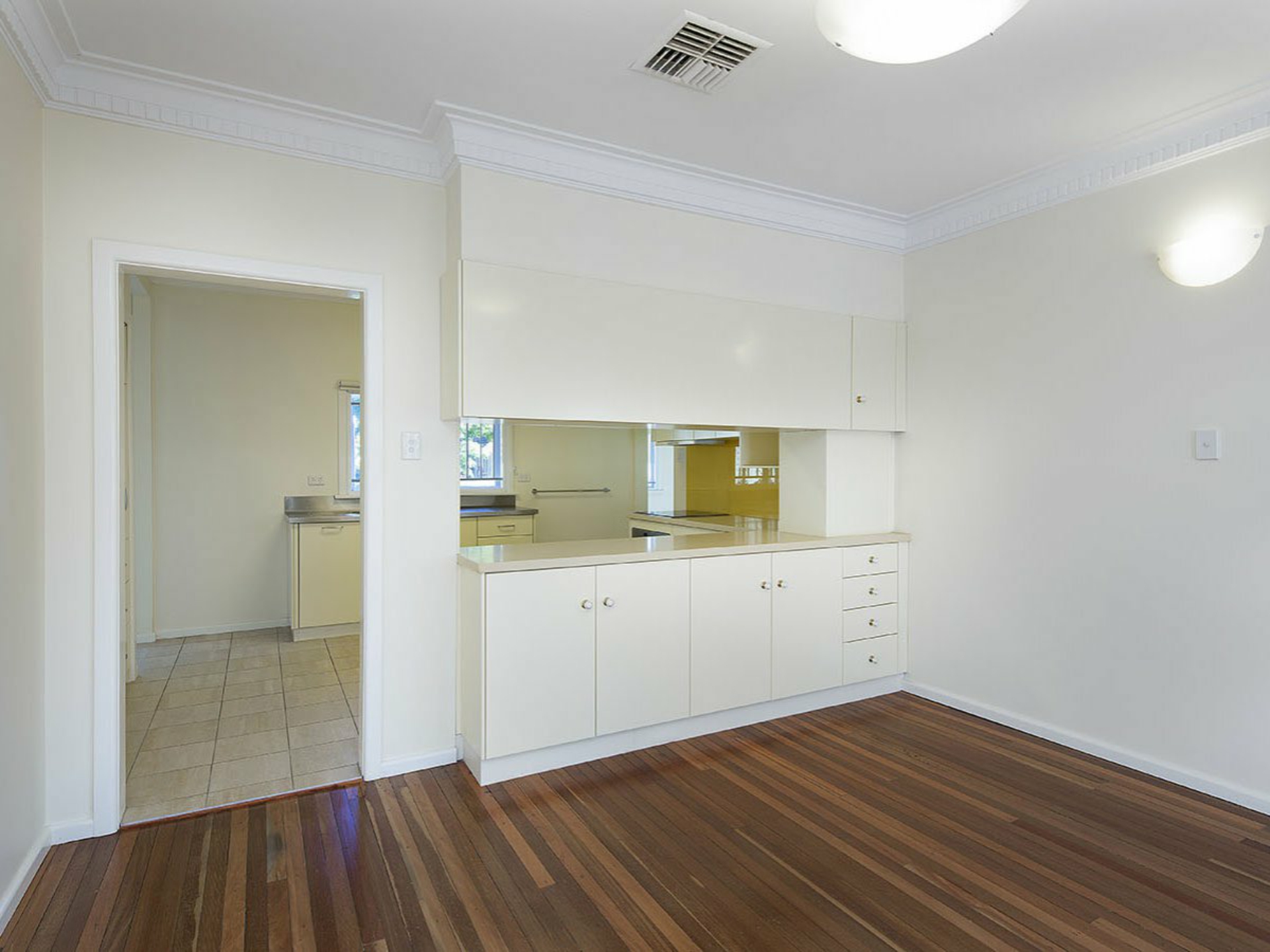 108 Brisbane Corso, FAIRFIELD