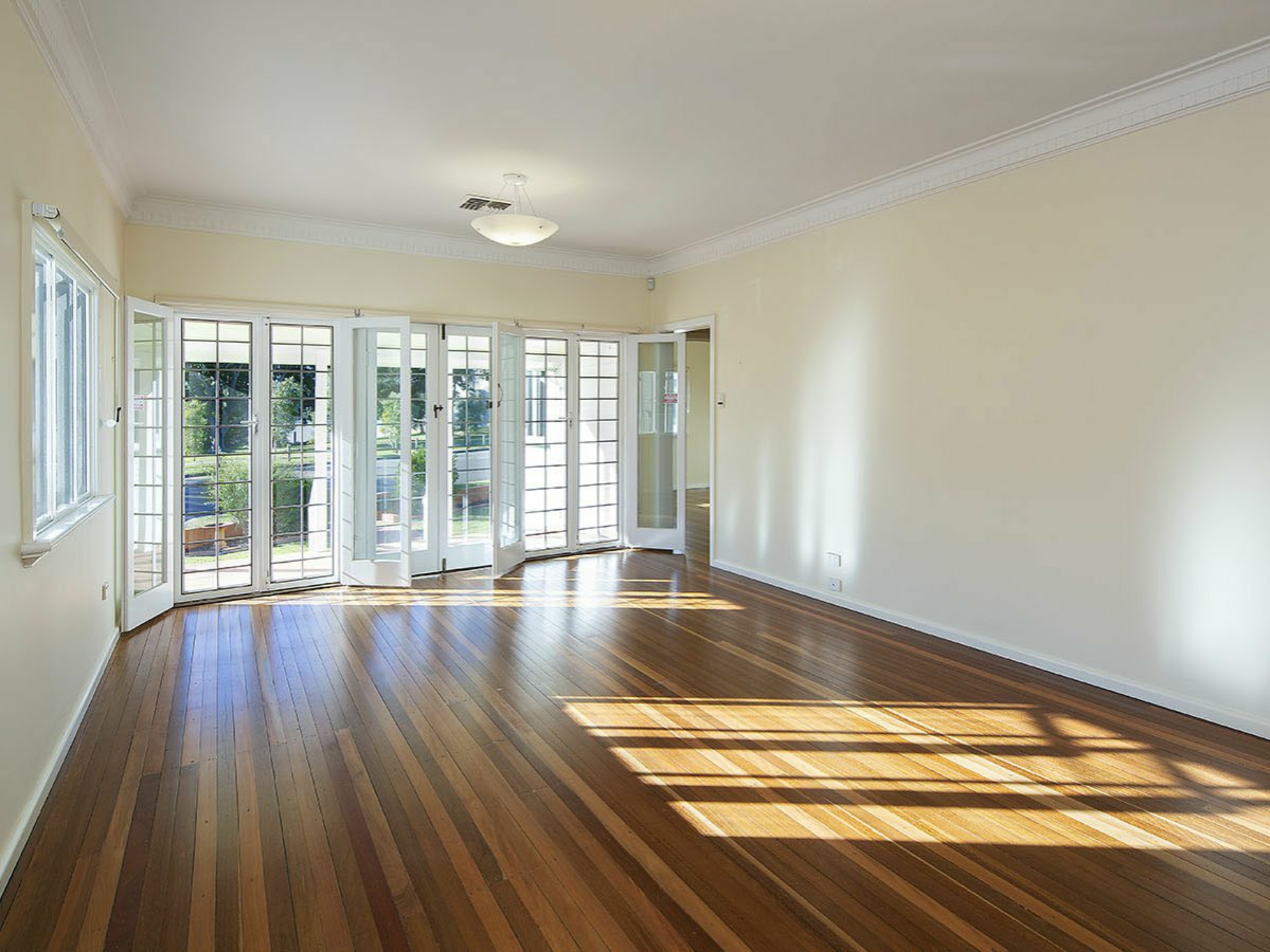 108 Brisbane Corso, FAIRFIELD