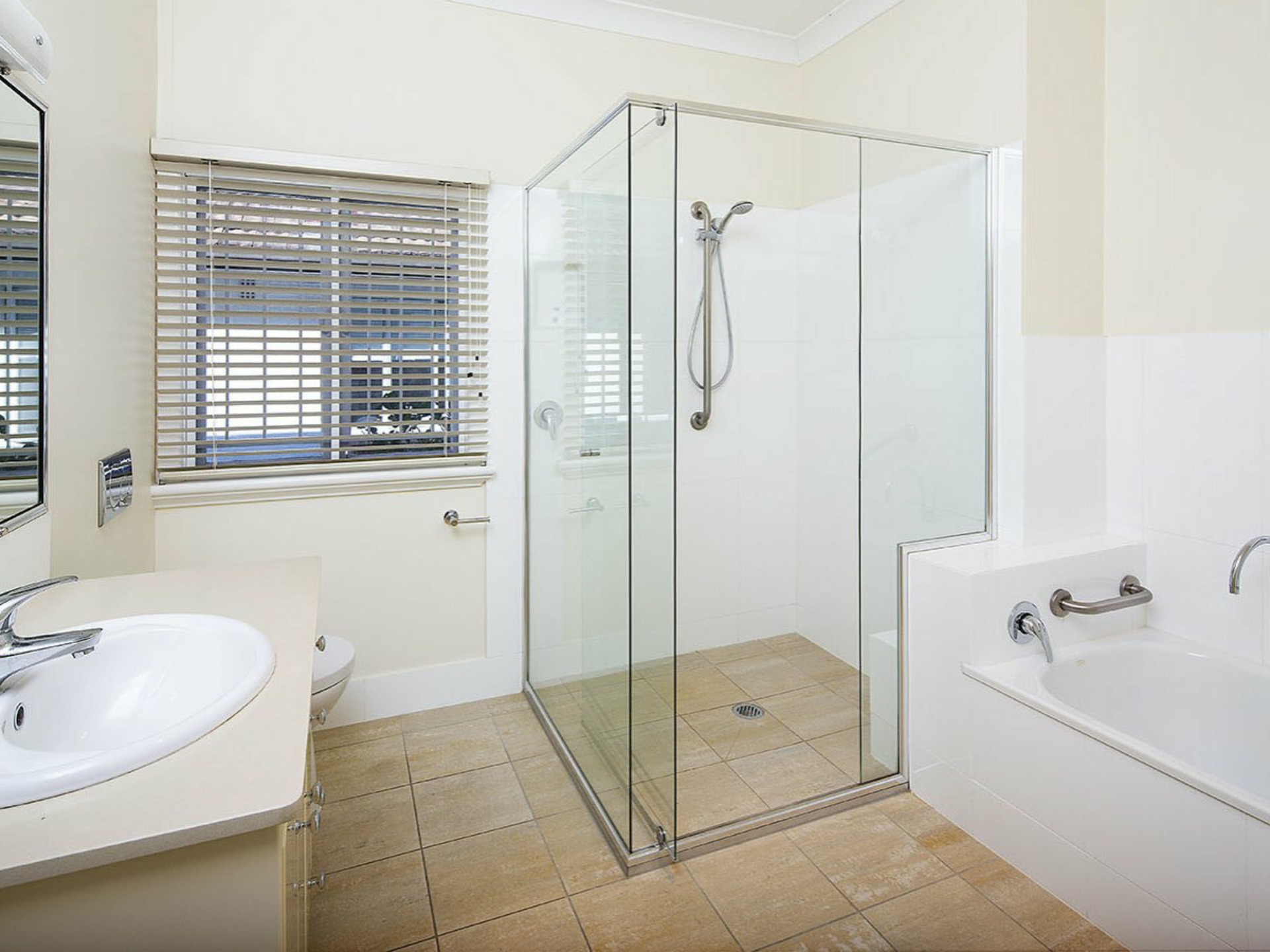108 Brisbane Corso, FAIRFIELD